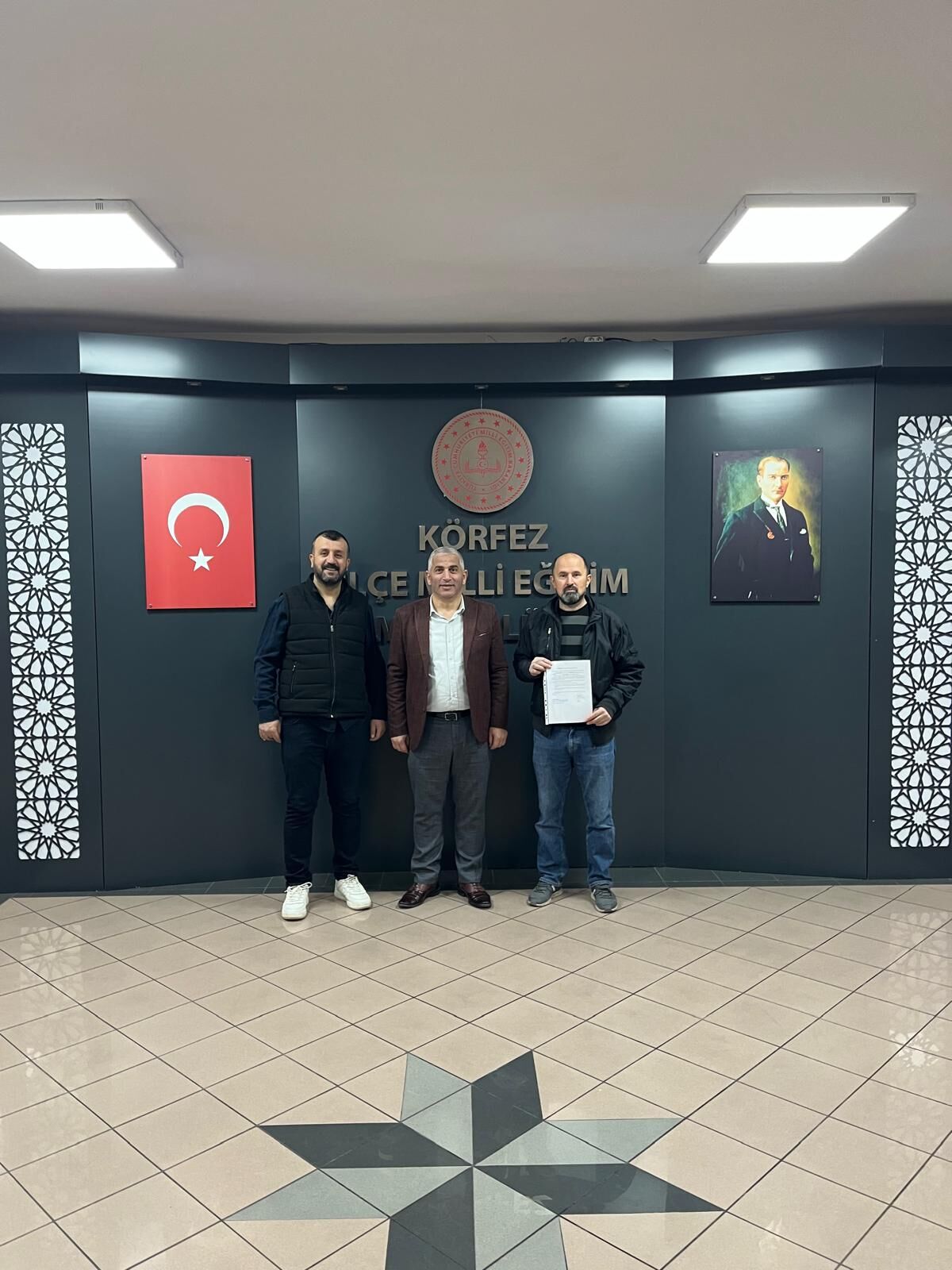 Okul Bi̇nalari İçi̇n Deprem Güvenli̇ği̇ Çağrisi (4)