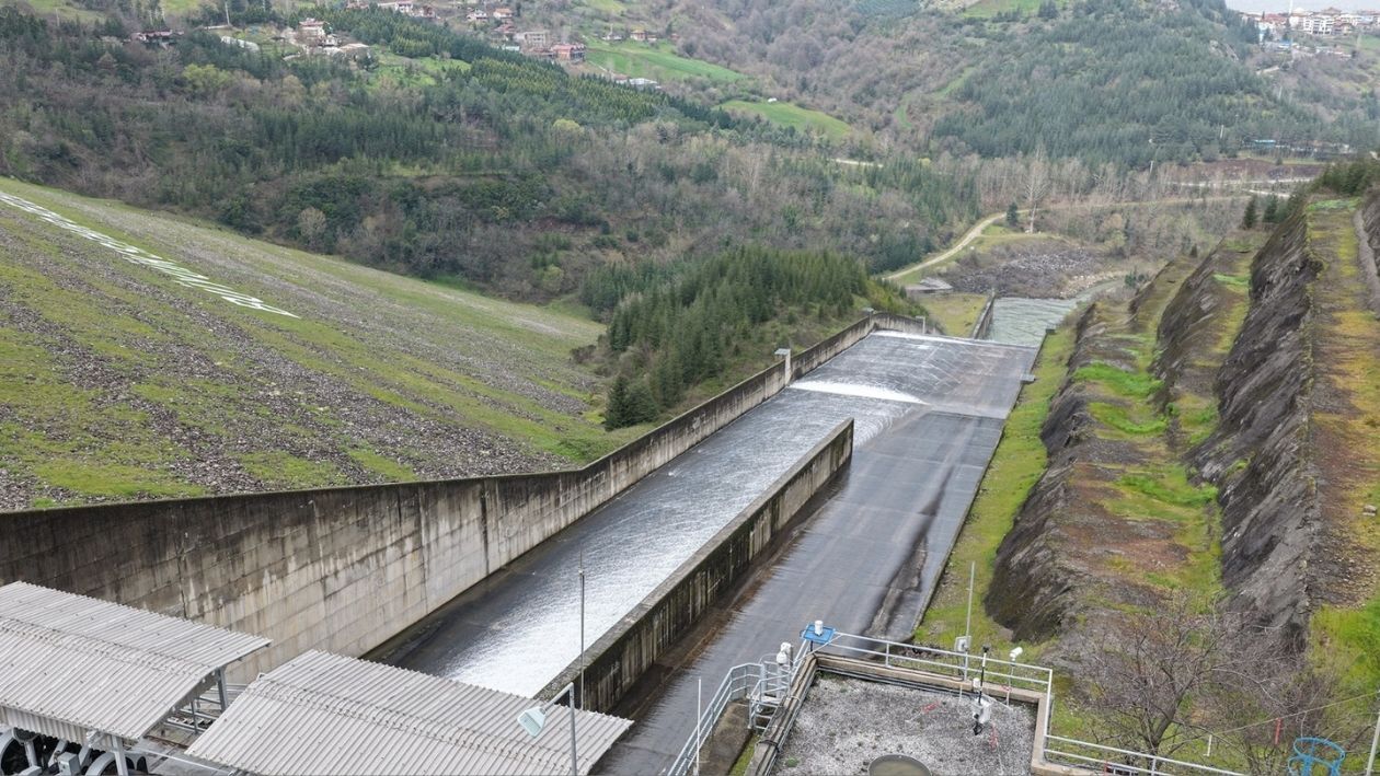 Sapanca Gölü’ne Su Takvi̇yesi̇ Başladi (3)