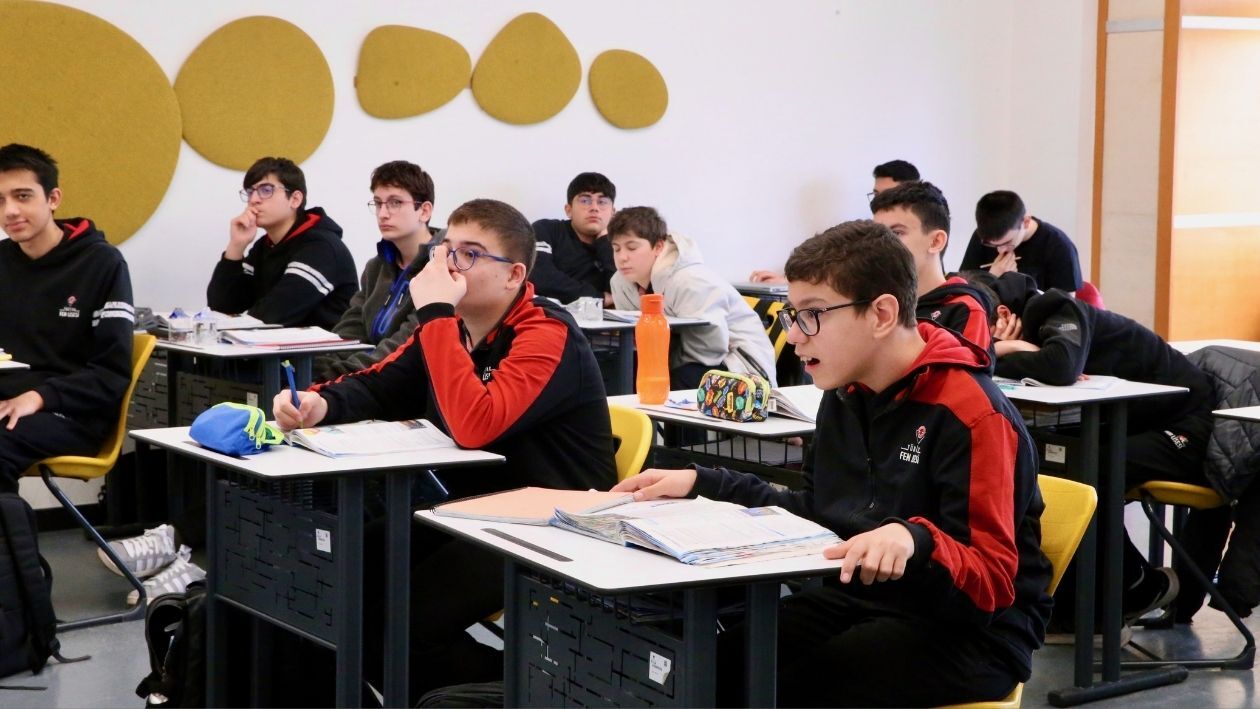 Serebral Palsili Öğrenci Ufuk Can Sarmusak, Lgs’deki Başarısının Ardından Tübi̇tak Fen Lisesi’ni Kazanarak Bilim Insanı Olma Hayaline Bir Adım Daha Yaklaştı (2)