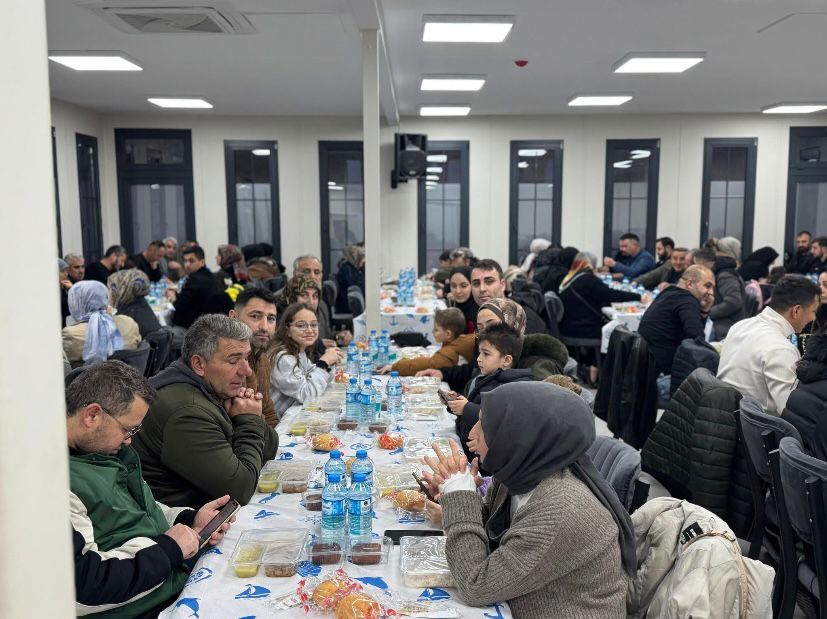 Sezer Bekaroğlu’ndan Yoğun Katilimli İftar 2