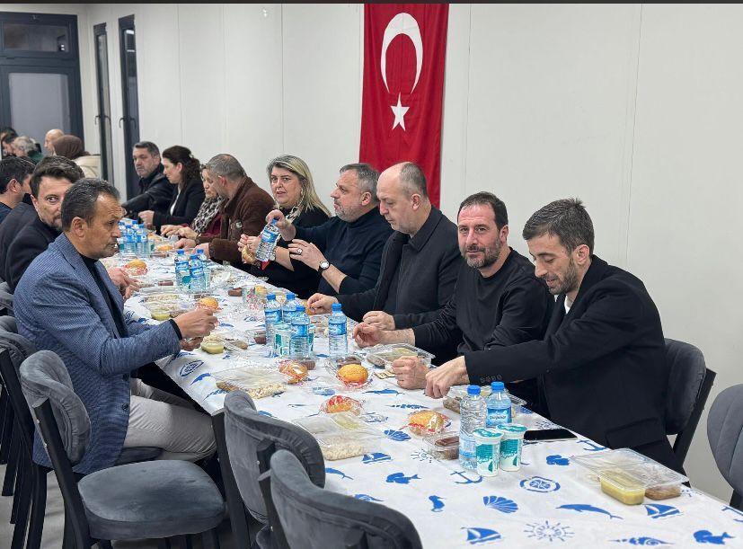 Sezer Bekaroğlu’ndan Yoğun Katilimli İftar 4