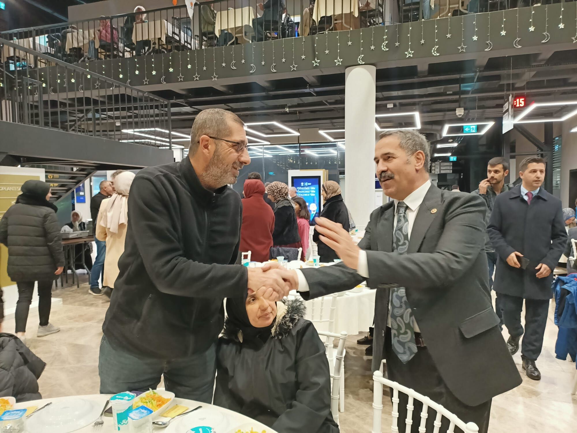 Teşki̇lat İftari Başliyor (4)