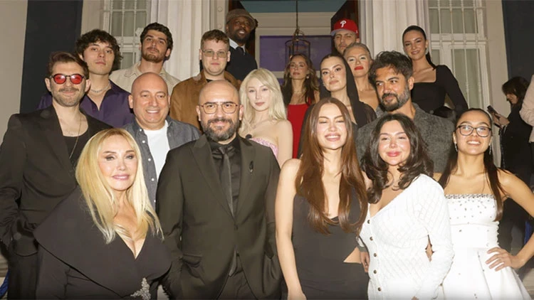 The Traitors Türki̇ye 1. Bölüm Full Hd İzle! Yarişmacilar Ki̇mler, Şato Nerede Ve Neler Yaşandi (2)