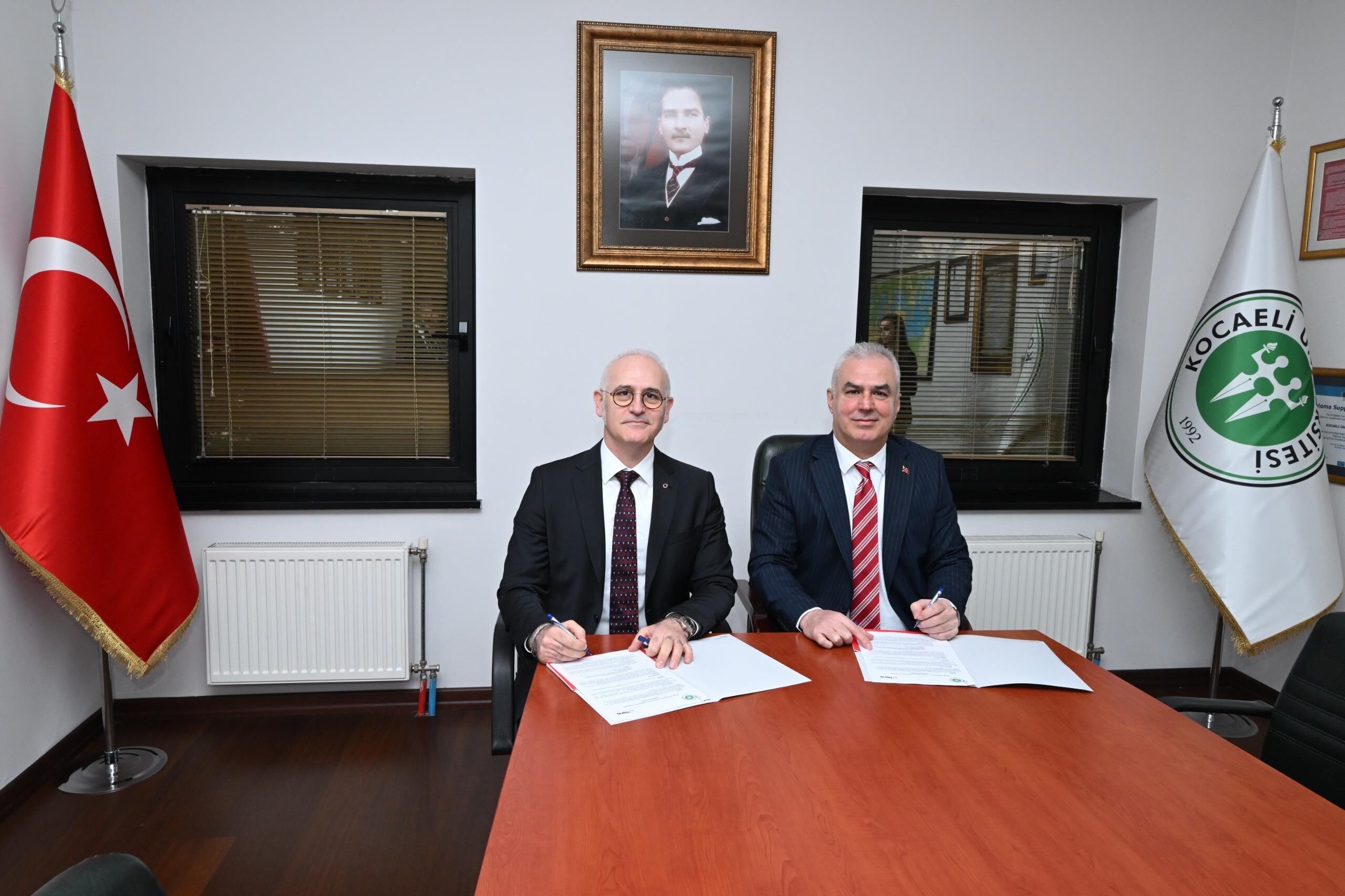 Tüpraş Temel Rafi̇neri̇ci̇li̇k Staj Programi Kocaeli̇ Üni̇versi̇tesi̇’nde Başladi 01