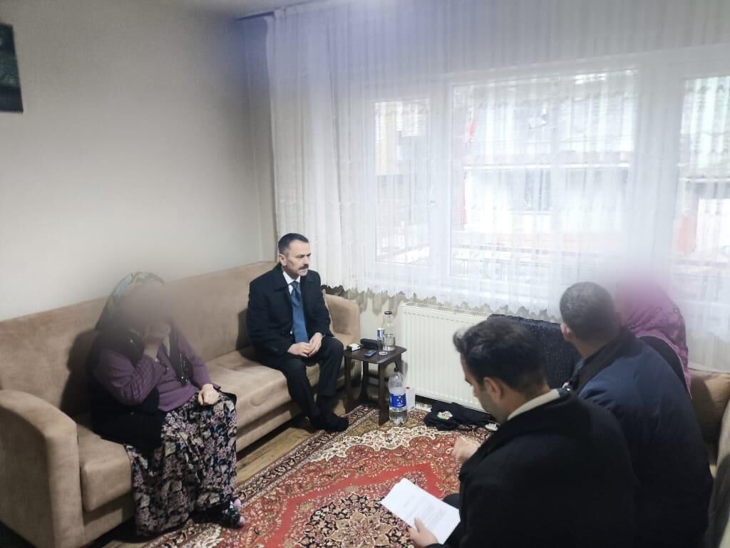 Vali̇ İlhami̇ Aktaş’tan İzmi̇t’te Hane Zi̇yaretleri̇ 3