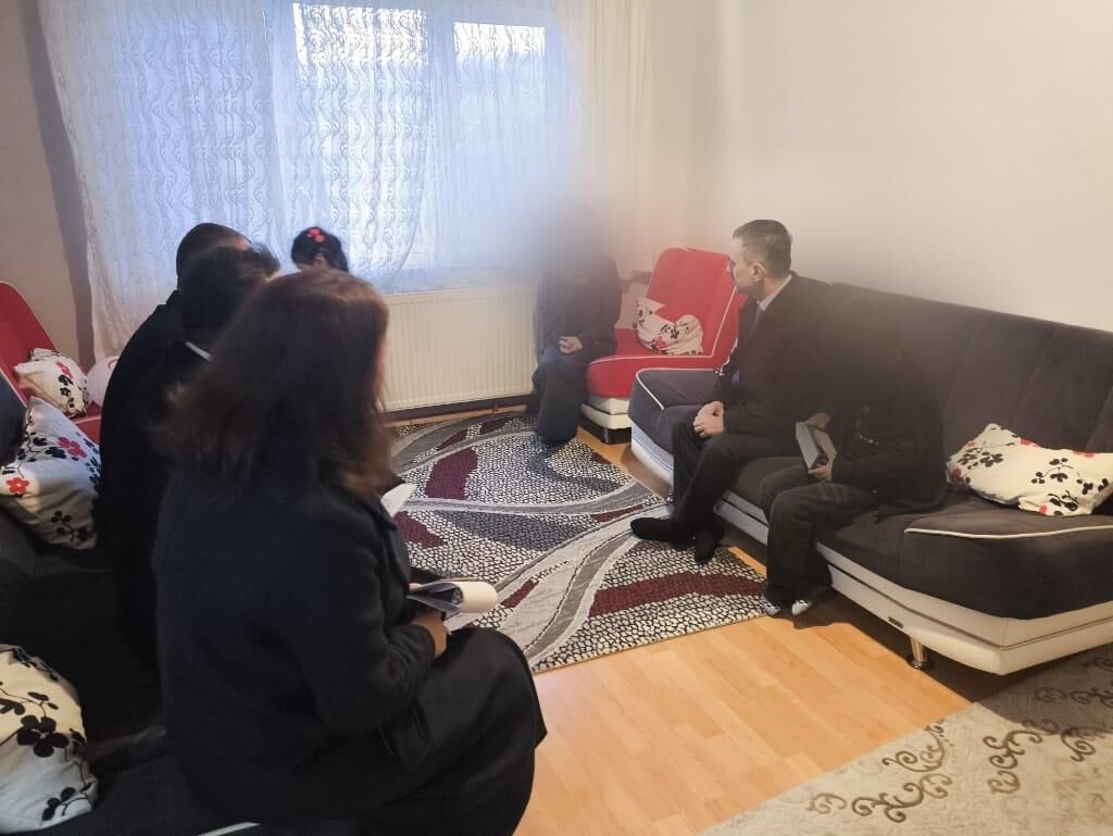 Vali̇ İlhami̇ Aktaş’tan İzmi̇t’te Hane Zi̇yaretleri̇ 4