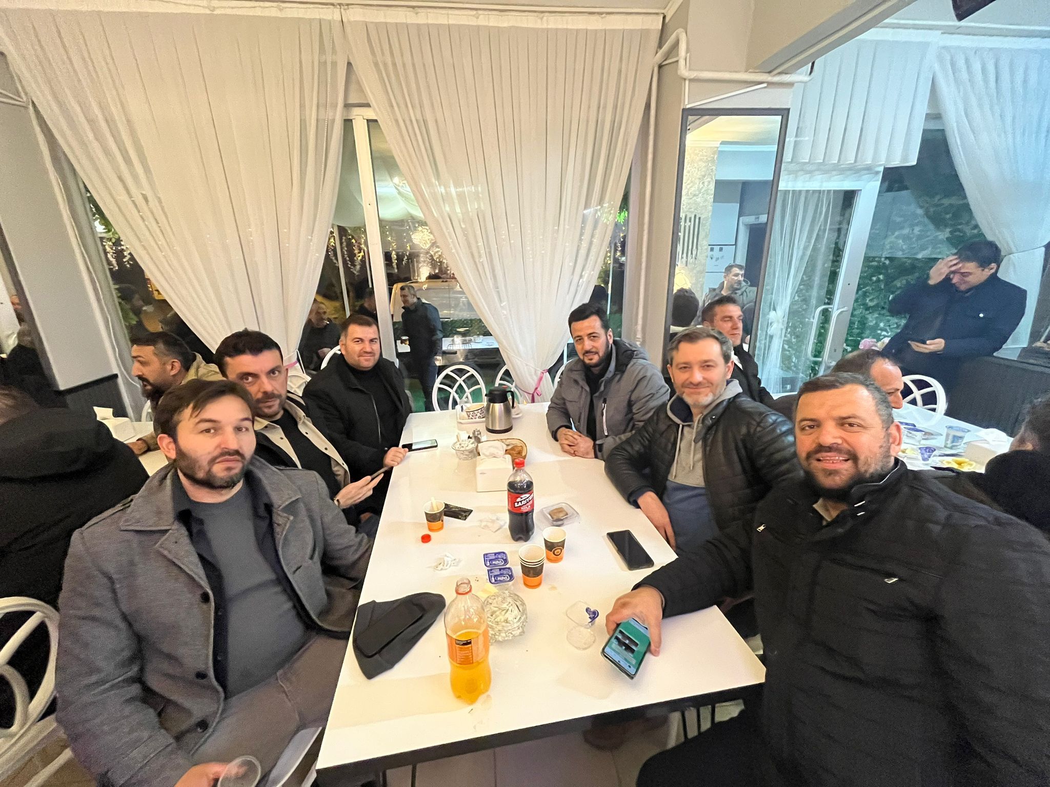 Vefa Sofrasinda Nostalji̇ Rüzgari İmam Hati̇p Mezunlari İftarda Buluştu (4)