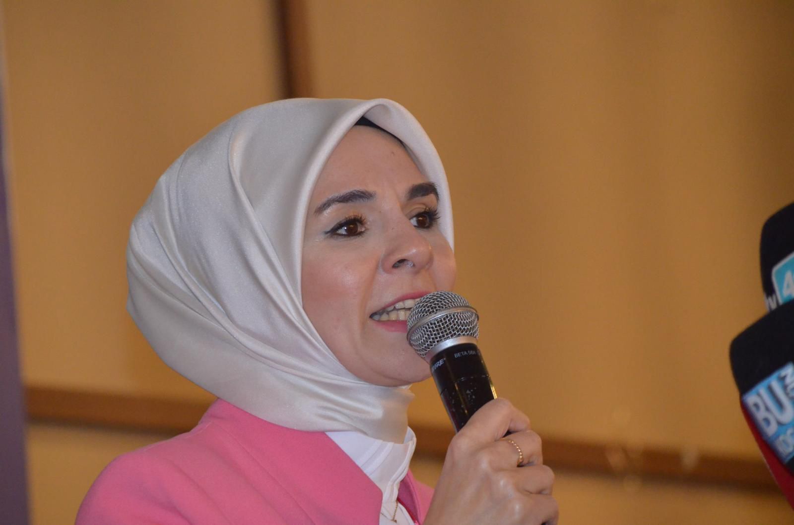 Yeti̇m Çocuklarla İftar Programina Katildi (2)