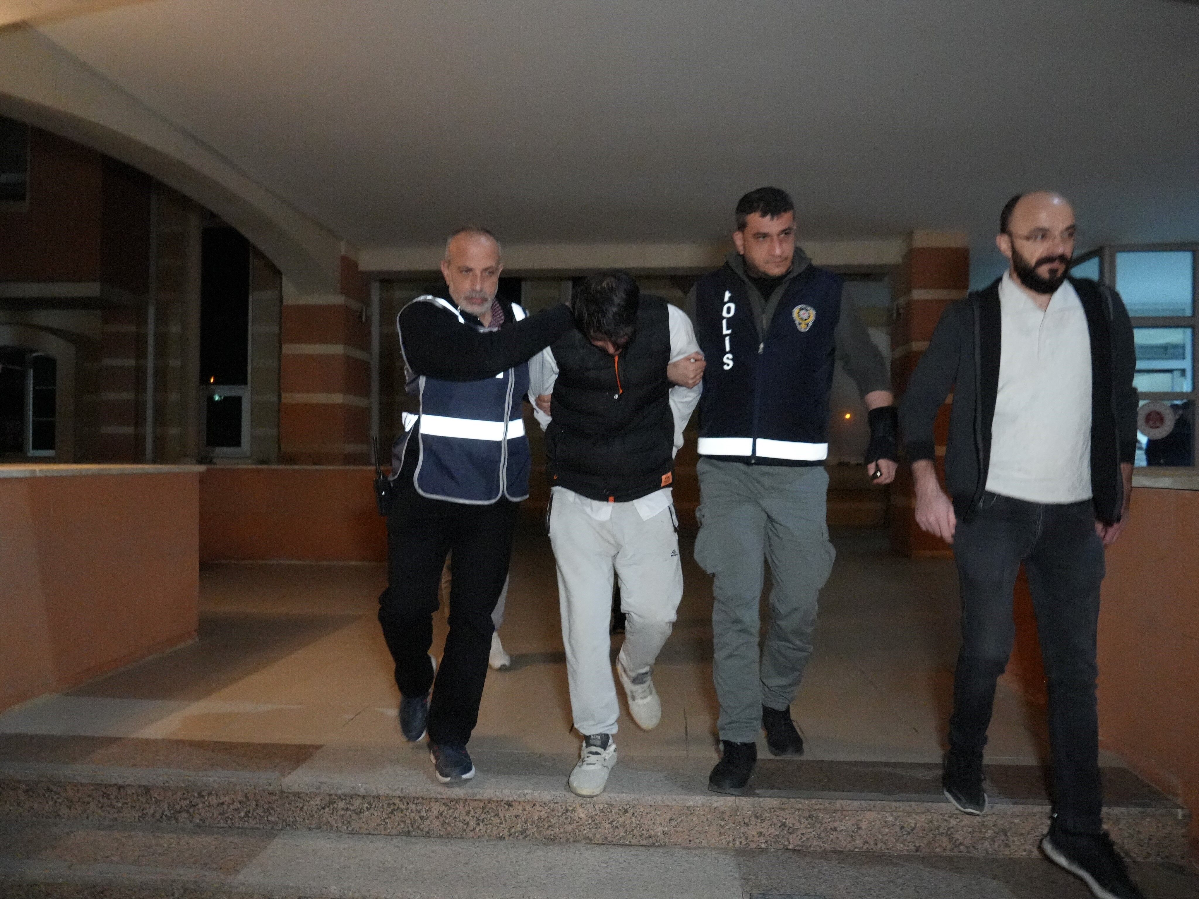 Akilalmaz Savunma “Hatirlamiyorum” (6)
