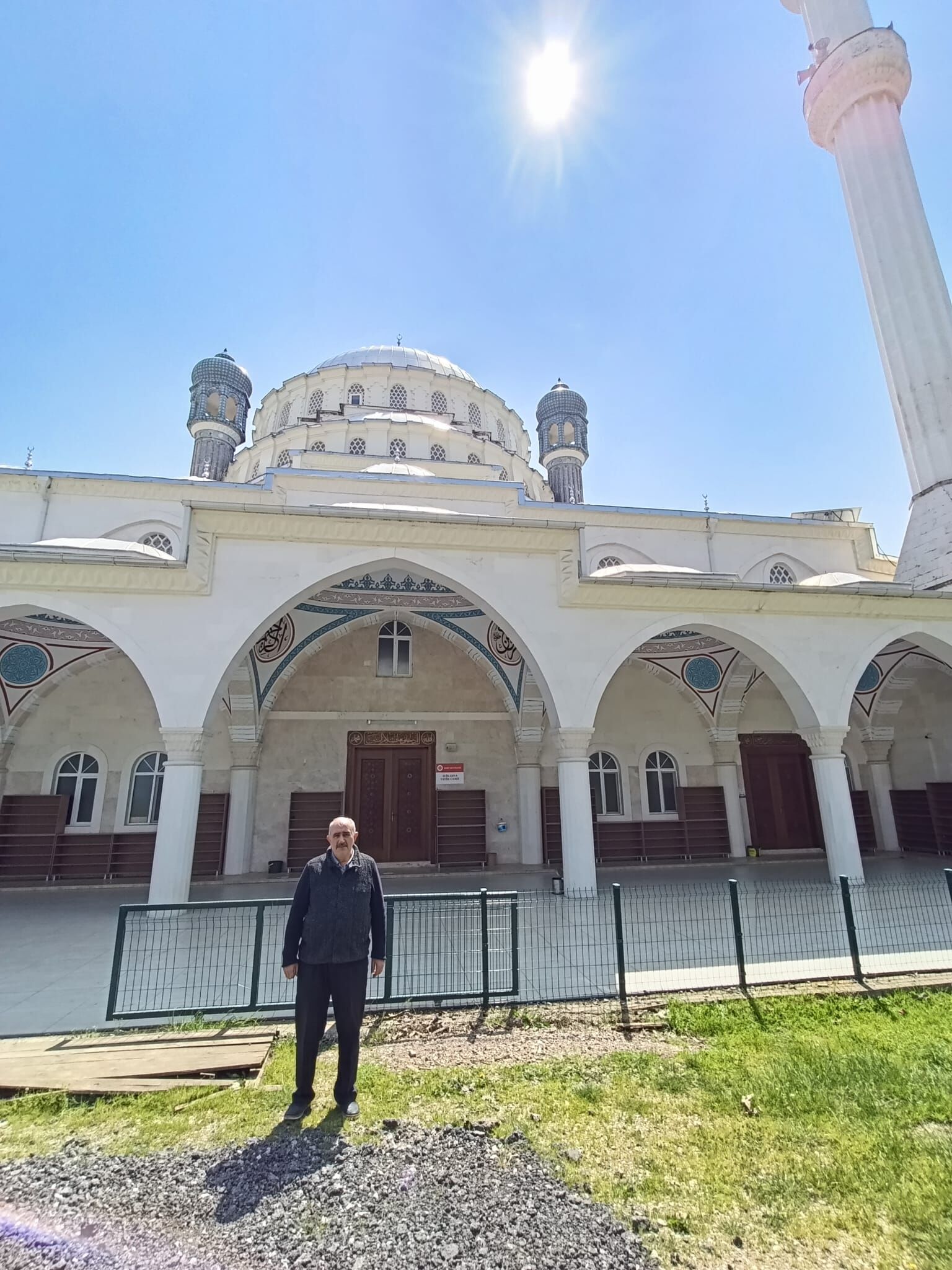 Avni̇ Arican (2)