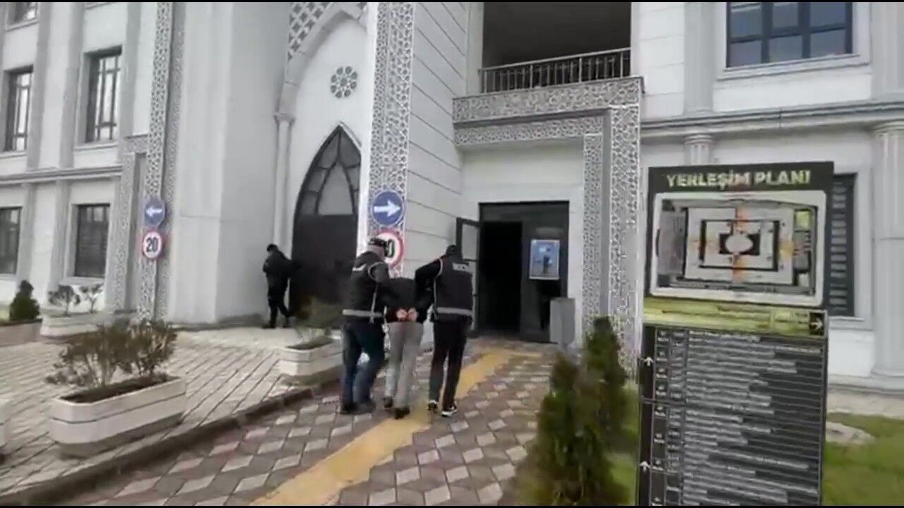 Başi̇skele’deki̇ El Bombali Saldirinin Fai̇lleri̇ Yakalandi! 5 Tutuklama (2)