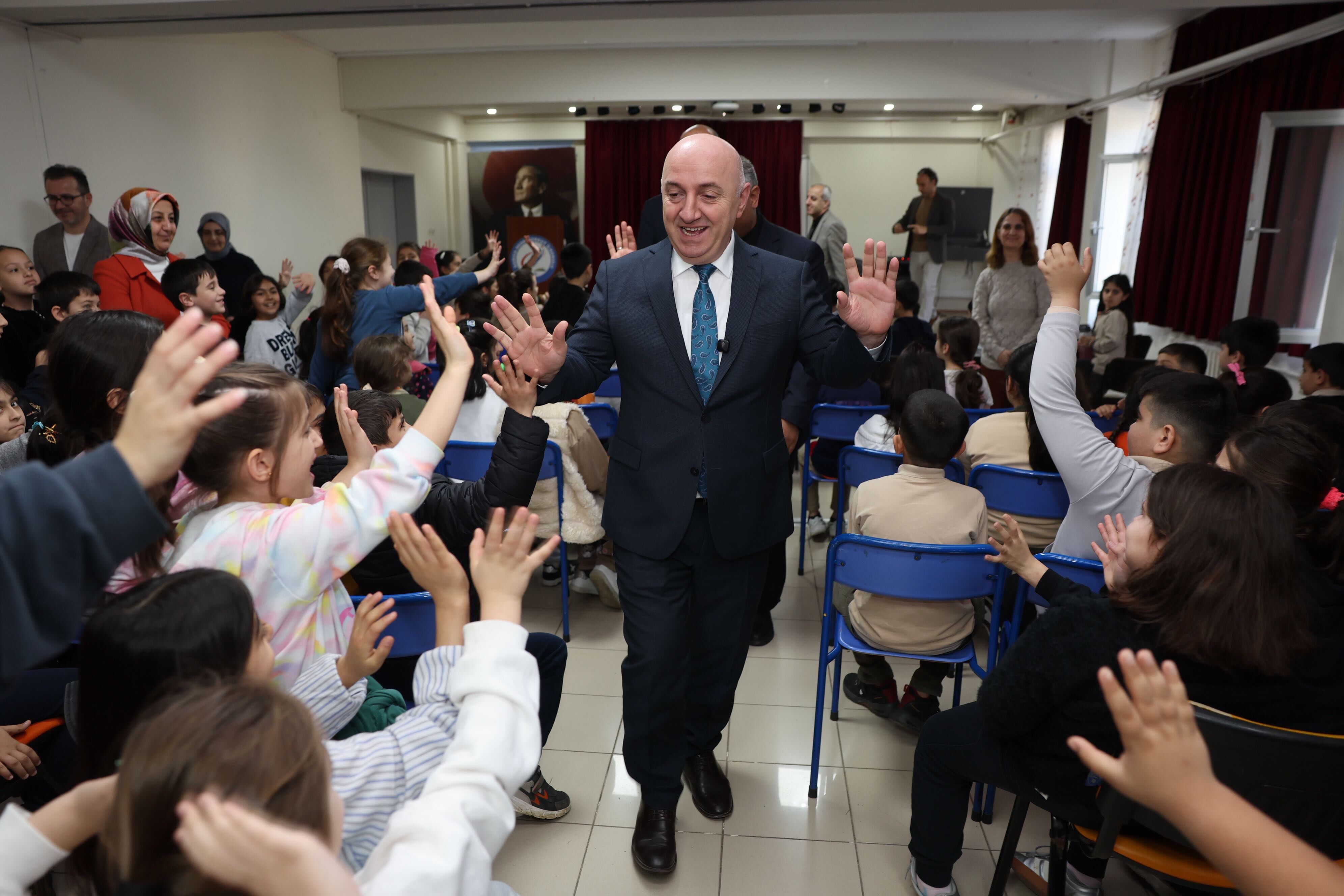 Başkan Bıyık’tan Öğrencilere Yerel Yönetimler Dersi (5) (1)