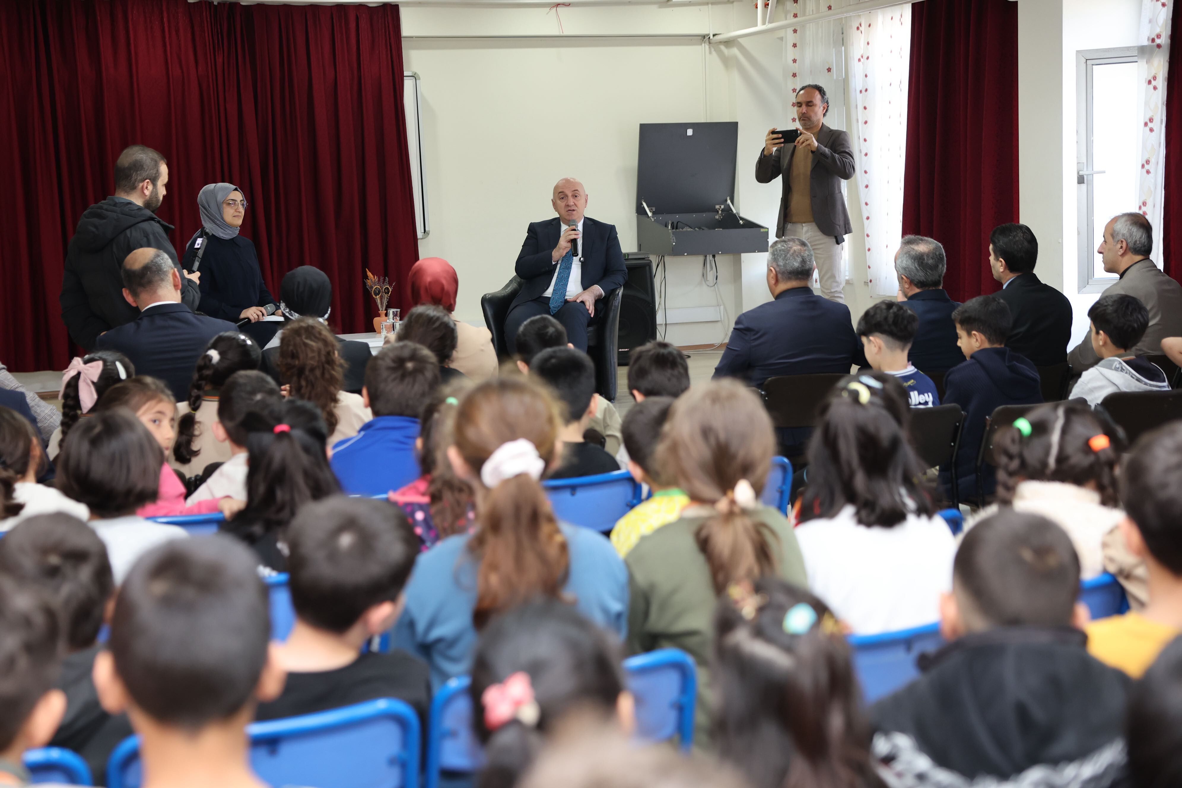 Başkan Bıyık’tan Öğrencilere Yerel Yönetimler Dersi (8)