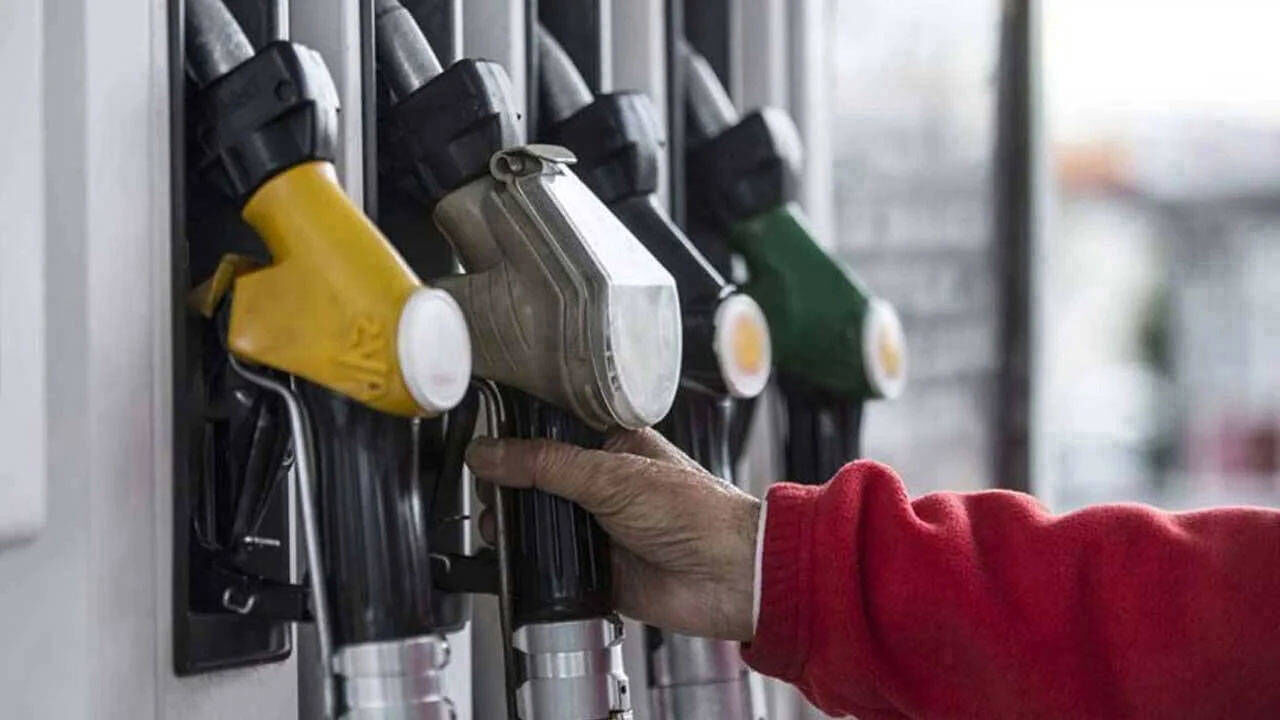 Benzin Ve Motorine Zam Geliyor