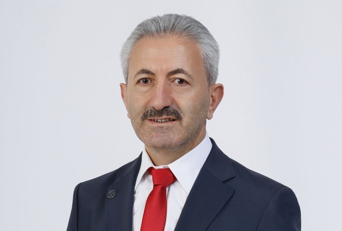 Celal Hulur 1742484263
