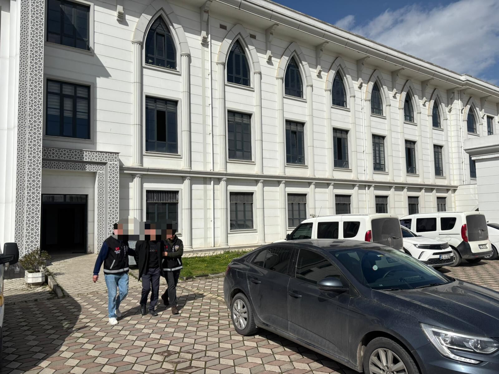 Darica’da Kanli Olay! Ci̇nayet Şüpheli̇si̇ Yakayi Ele Verdi̇ (2)