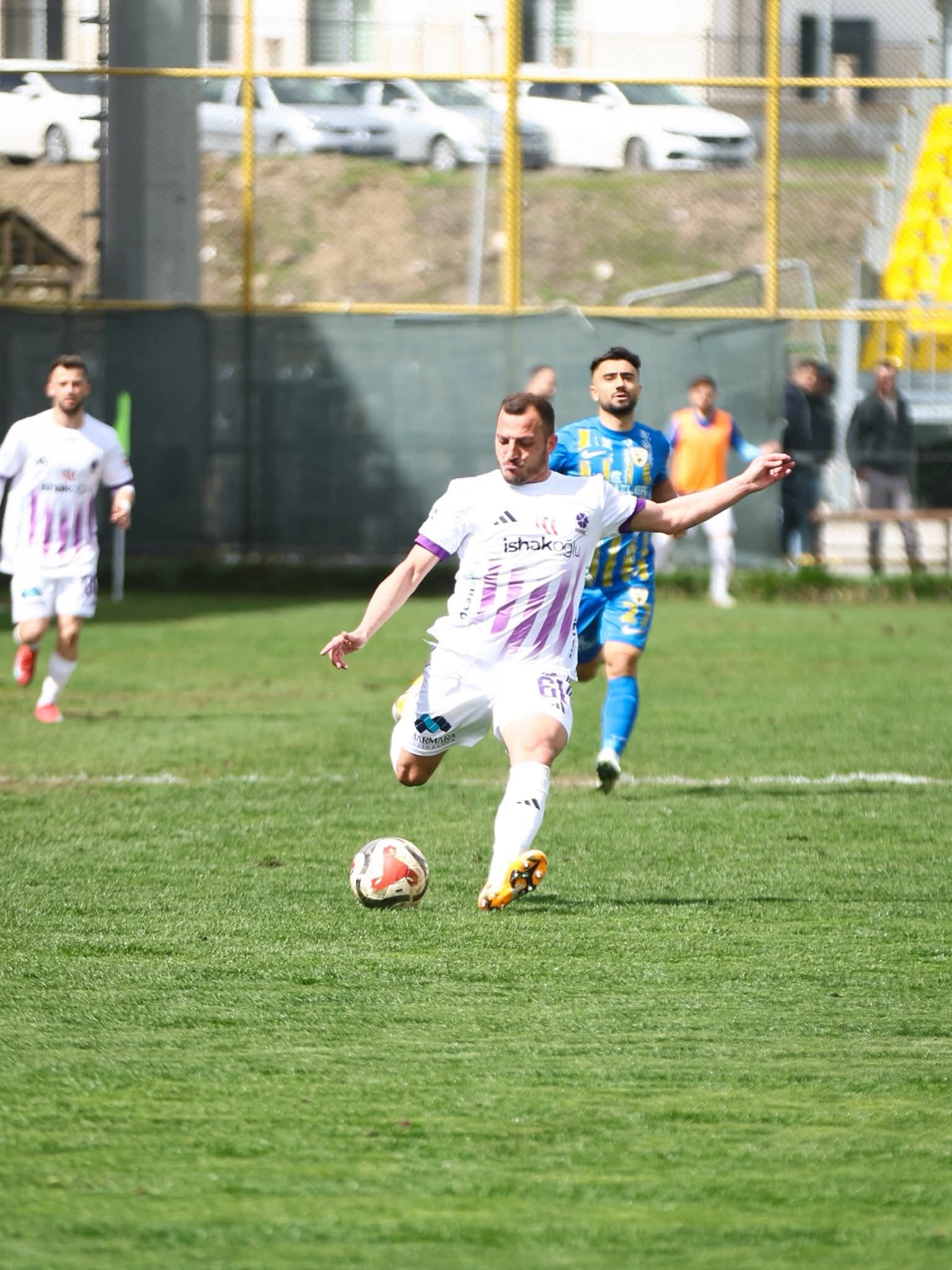 Deplasmanda Ağir Darbe (5)
