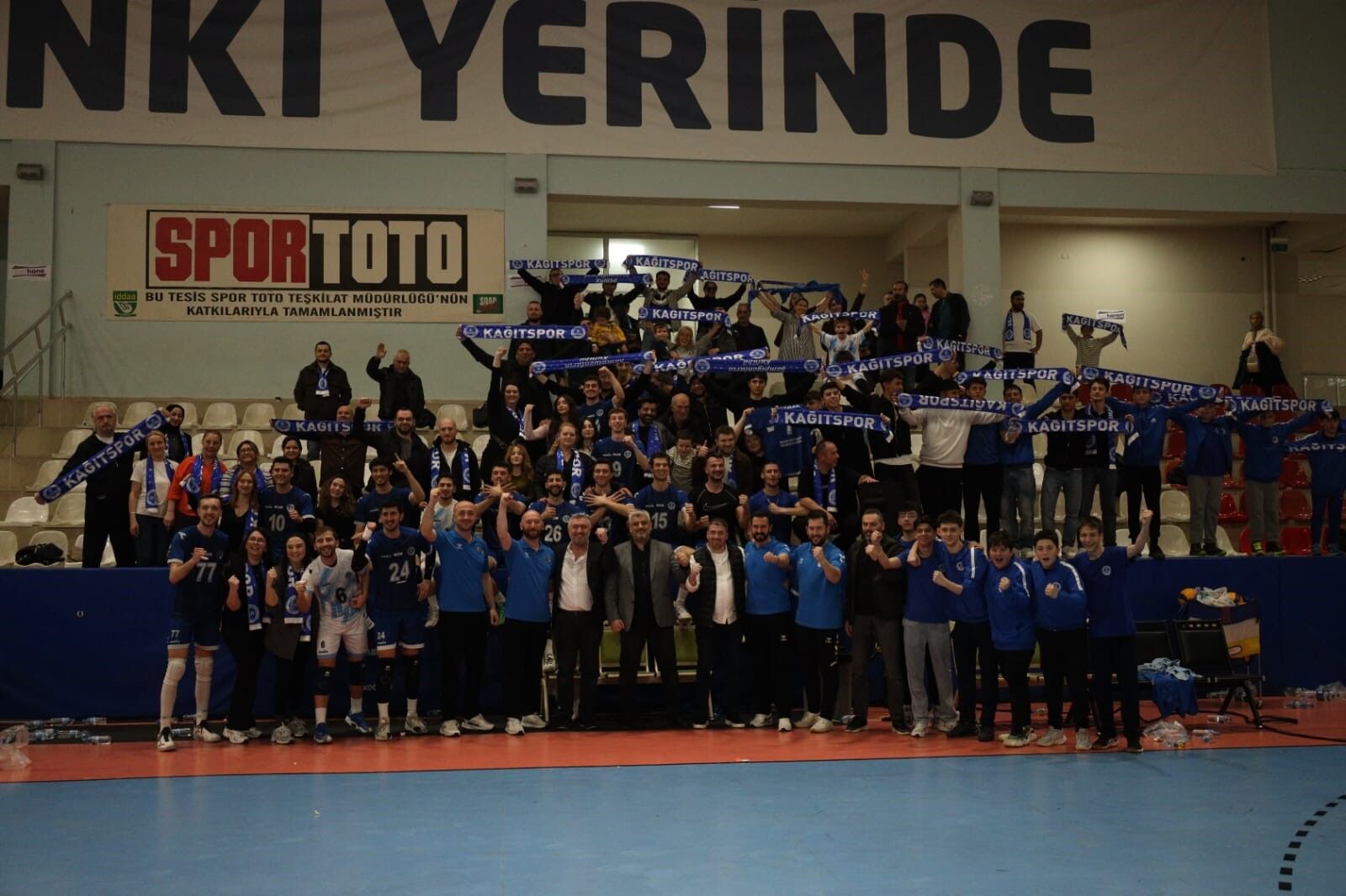 Efeler Li̇gi̇’ne Bi̇r Adim Kaldi (7)