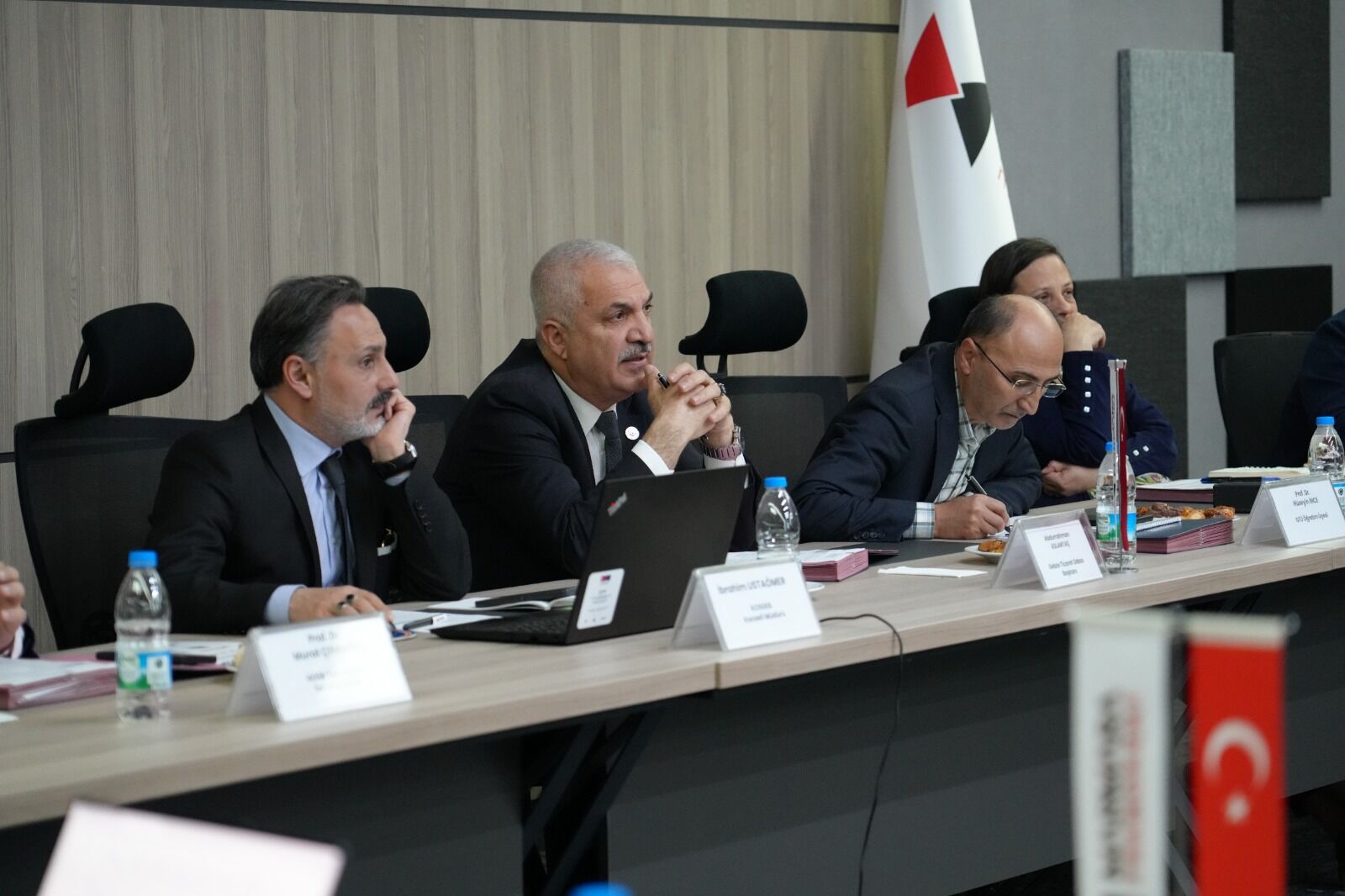 Gi̇ri̇şi̇mci̇ler Martek’te Jüri̇ Karşisinda (3)