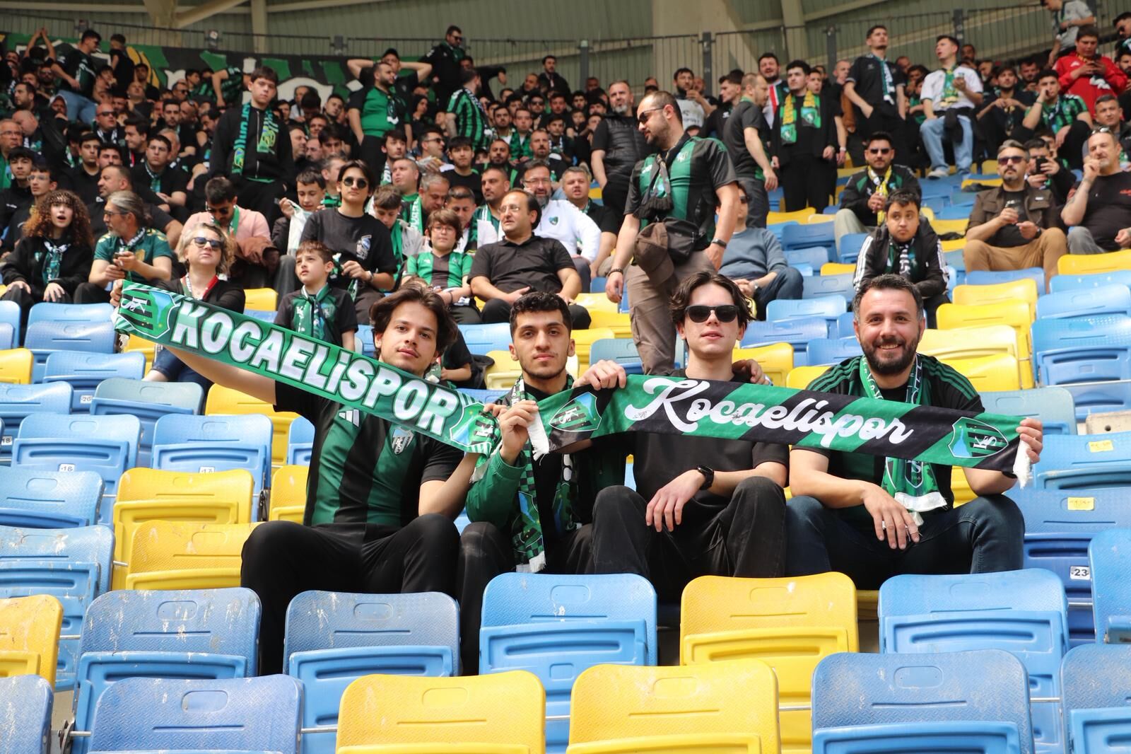 Hodri̇ Meydan Tri̇bünde! Susmak Yok! (3)
