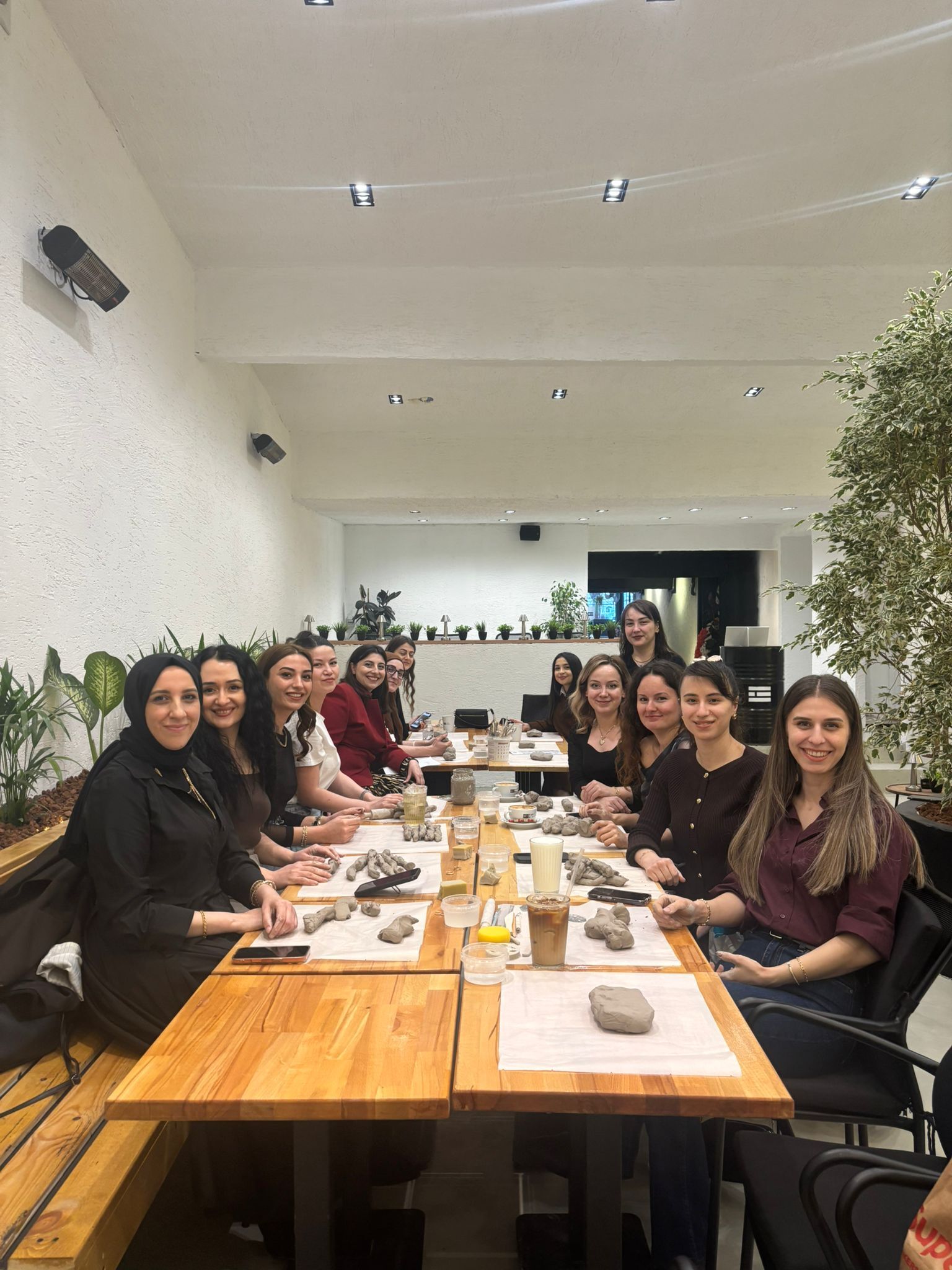 Kadinlara Serami̇k Workshop Etki̇nli̇ği̇ (3)