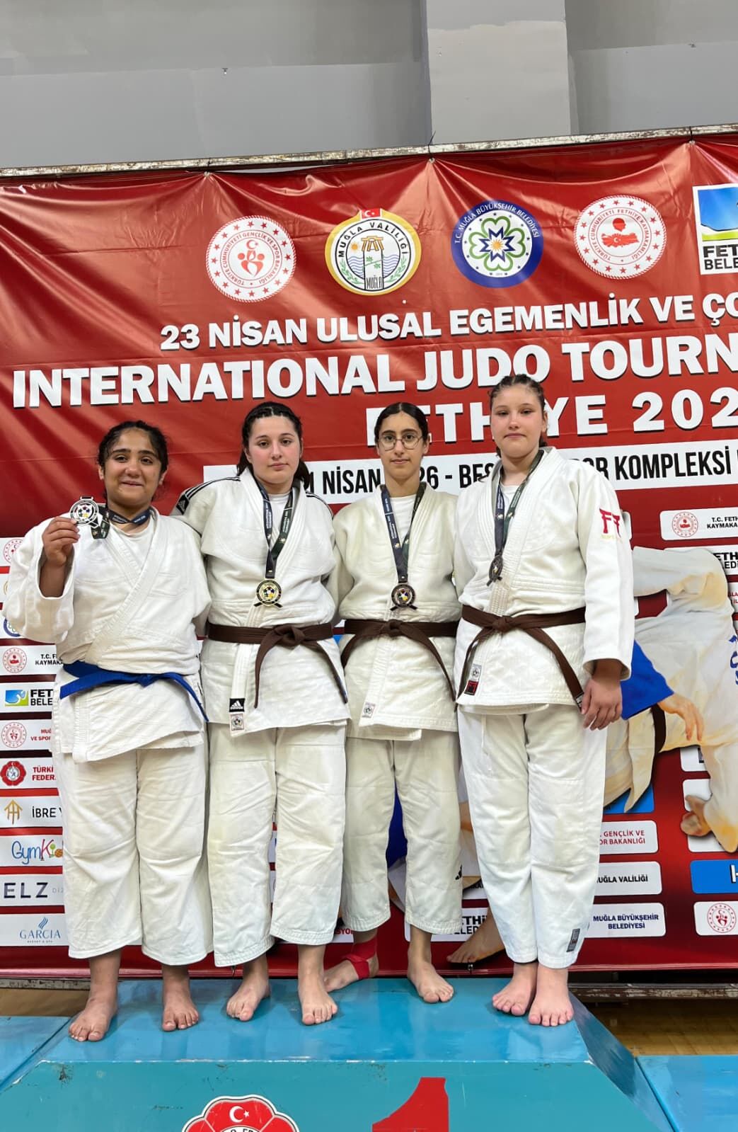 Kağıtspor, Türkiye’de Sporun Yüz Akı Oldu (14)