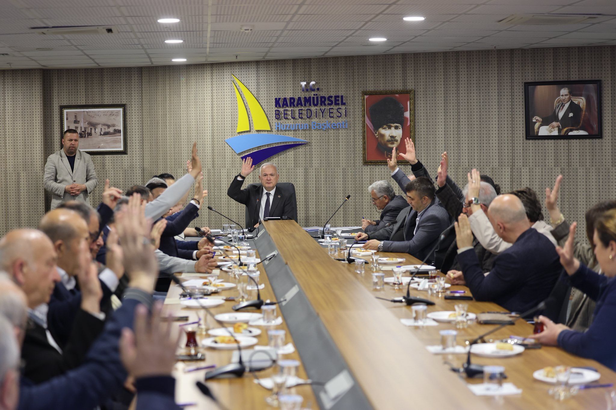Karamürsel Belediyesi Nisan Ayı Meclis Toplantısı Gerçekleştirildi (8)