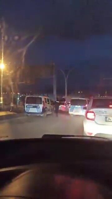 Kenti̇ Ayağa Kaldirdi (1)-1