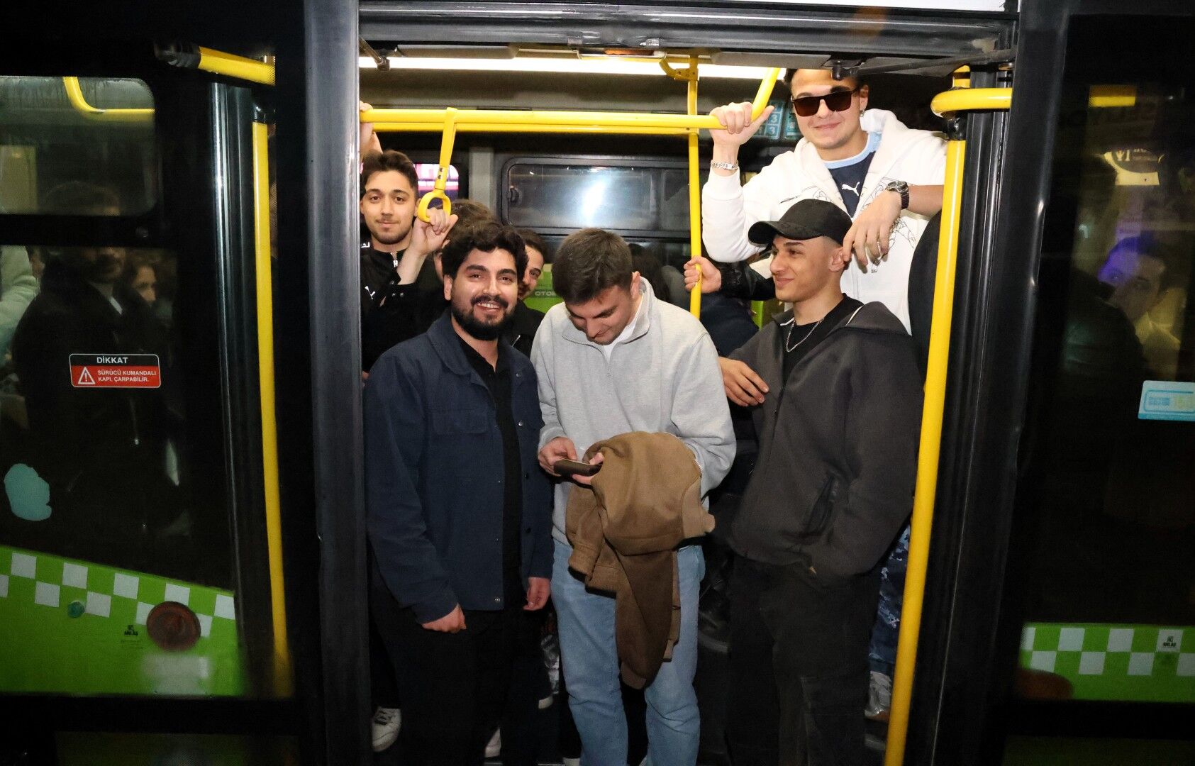 Kocaeli Gece Otobusu Seferleri Izmit Ulasim 16X9.Jpg1