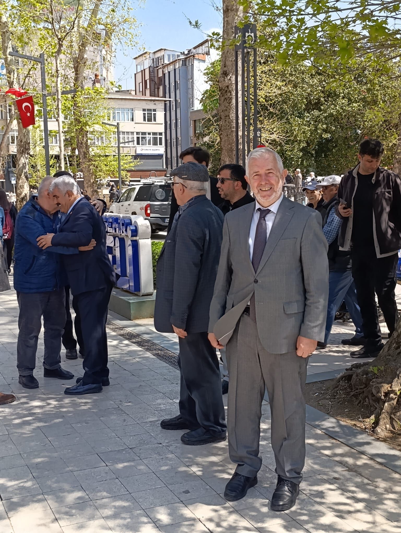 Mi̇lletveki̇ Hülagü Durmuyor (5)