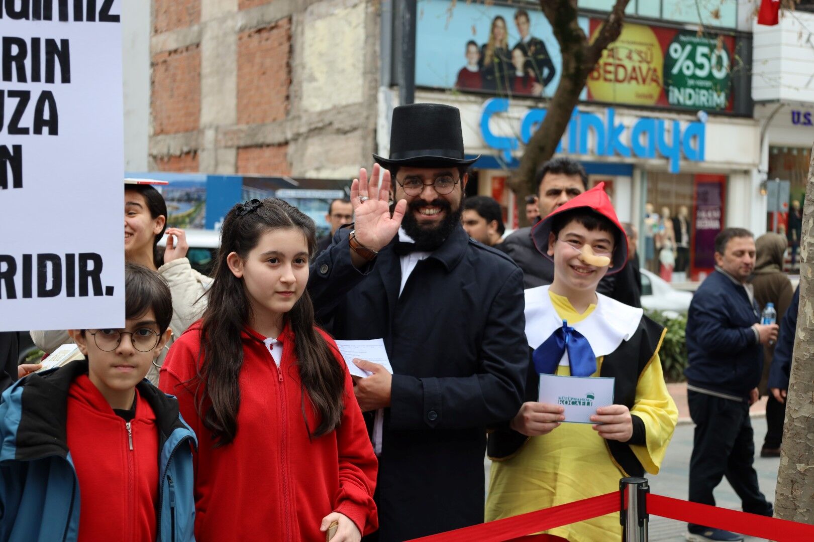 Roman Kahramanları İzmit Sokaklarında (14)