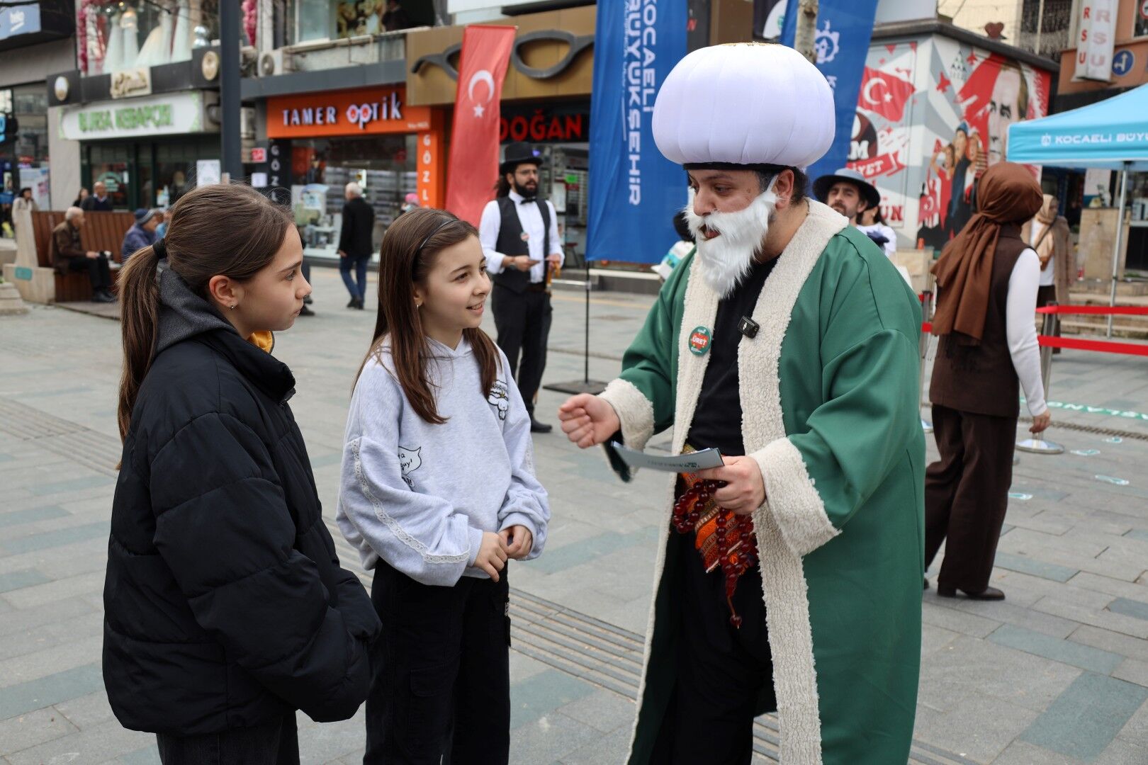 Roman Kahramanları İzmit Sokaklarında (19)