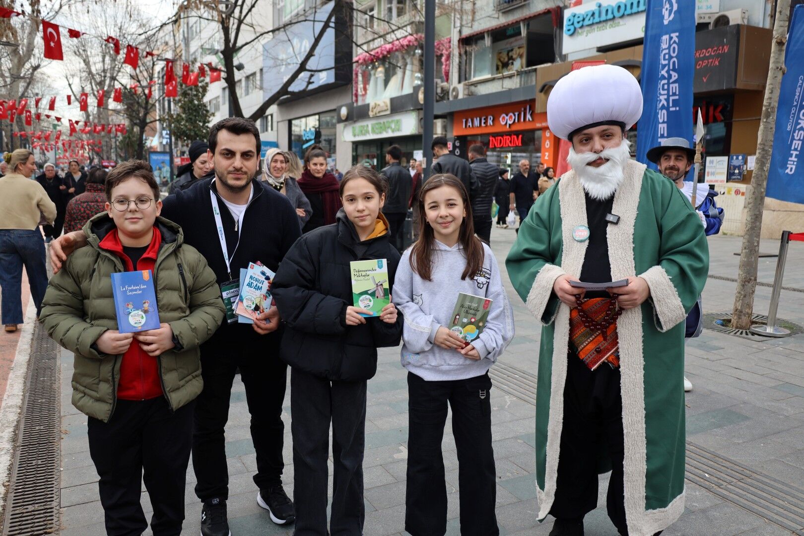 Roman Kahramanları İzmit Sokaklarında (20)