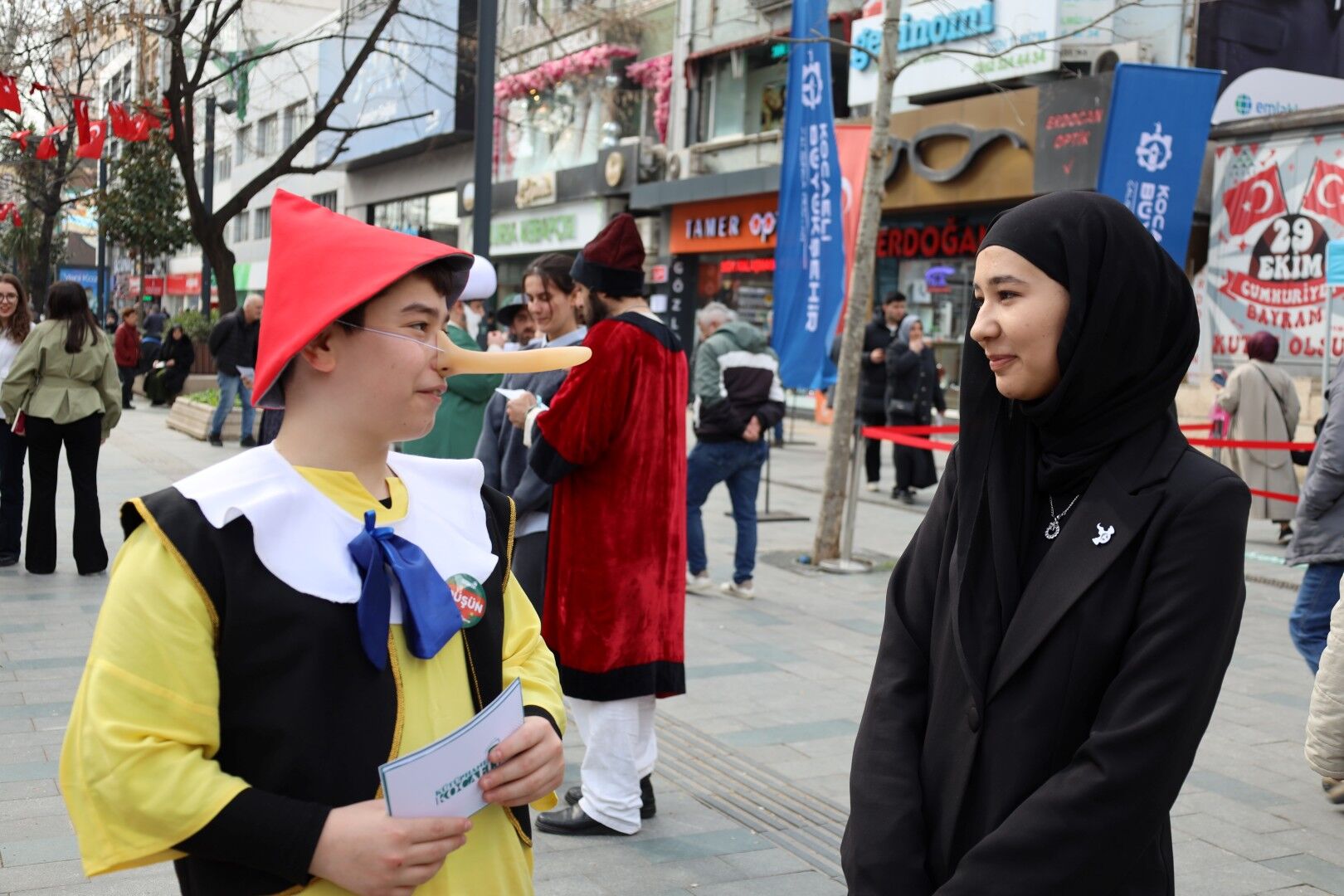 Roman Kahramanları İzmit Sokaklarında (23)