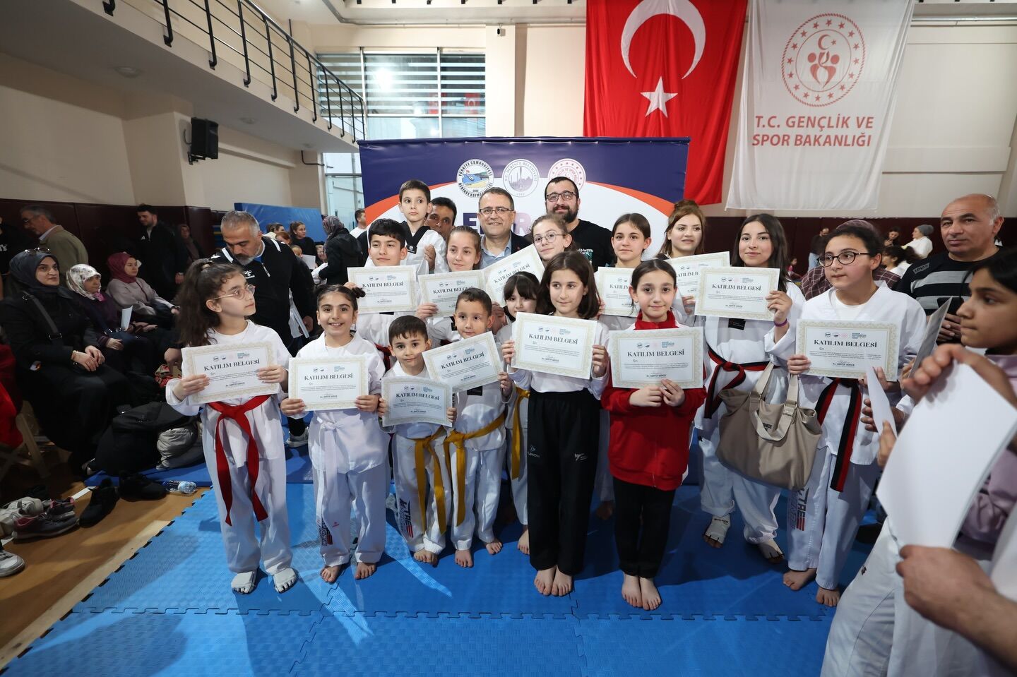Spor 4