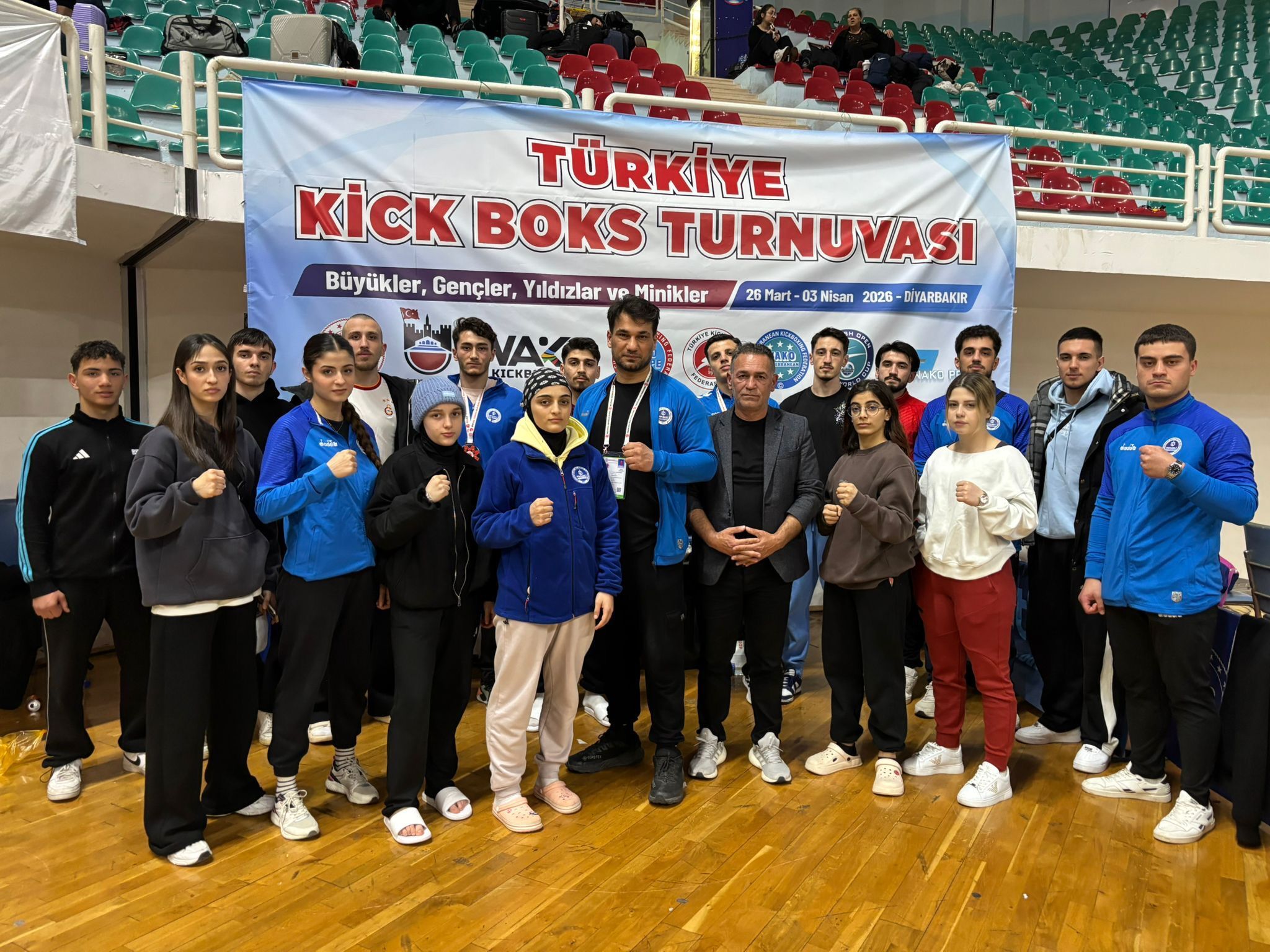 Ulusal Ve Uluslararasi Arenada Zi̇rvede (4)