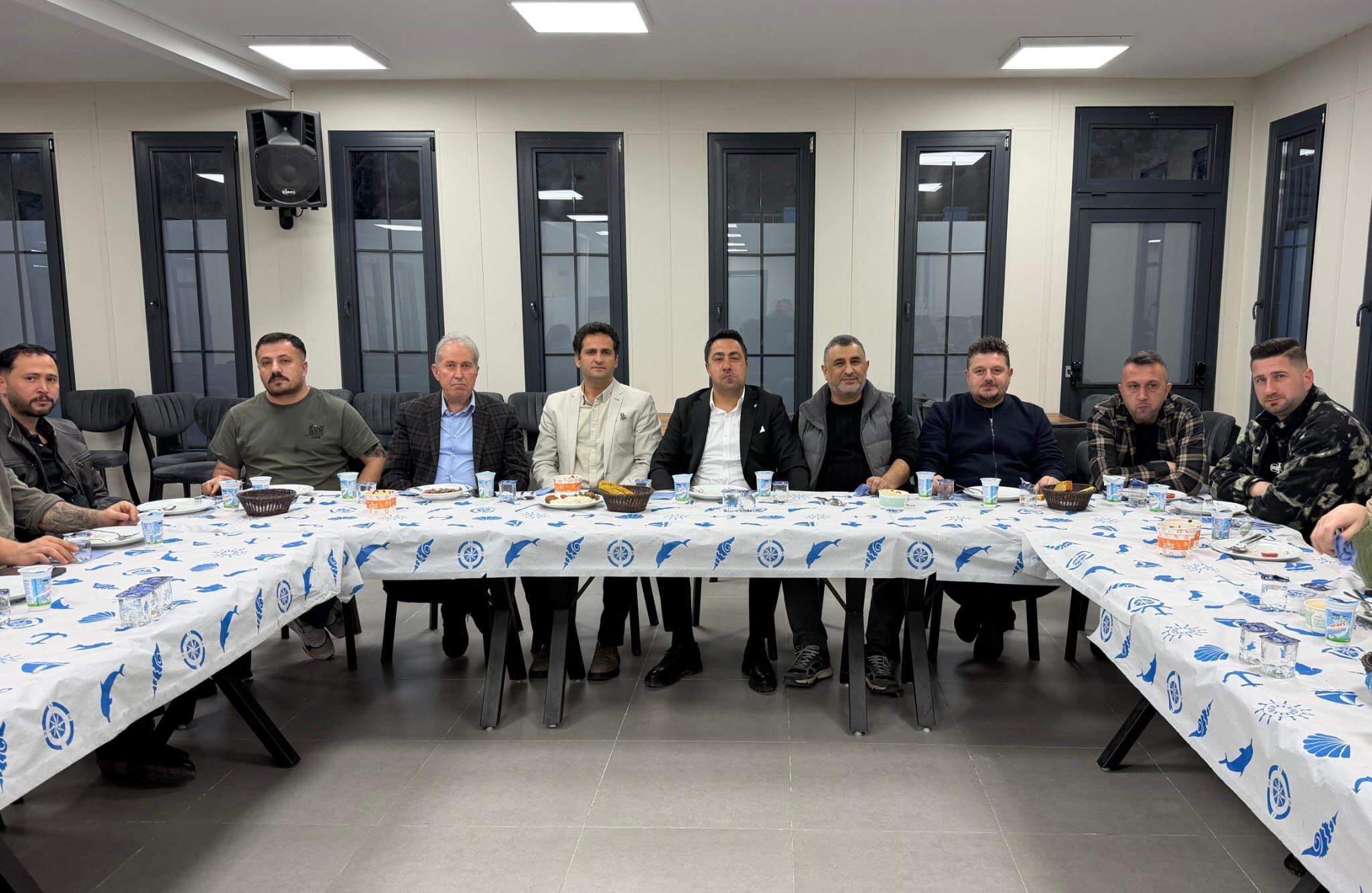 Yemekte Buluştu (2)