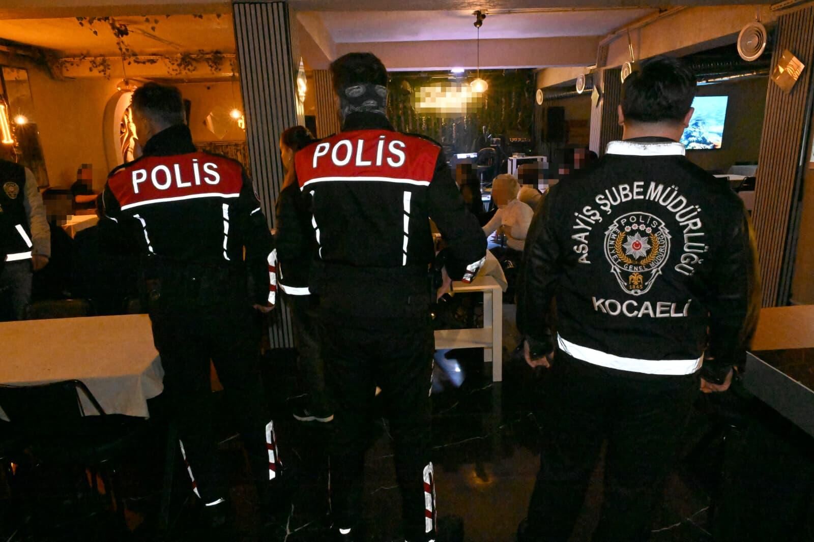 1 (2)-8
