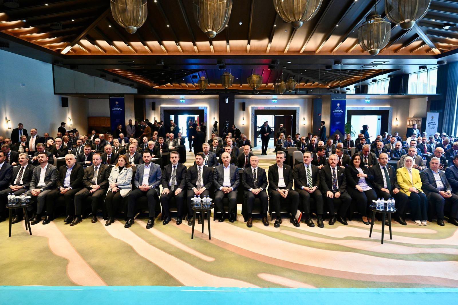 Ak Parti Kocaeli Teşkilatı, Bursa’da Düzenlenen Doğu Marmara Bölge Strateji Kampı’nı Tamamladı. Gözler Şimdi Cumhurbaşkanı Recep Tayyip Erdoğan’ın Katılımıyla 16 Mayıs’ta Kocaeli Stadyumu’nda Yapılacak Gençlik Şölen (11)