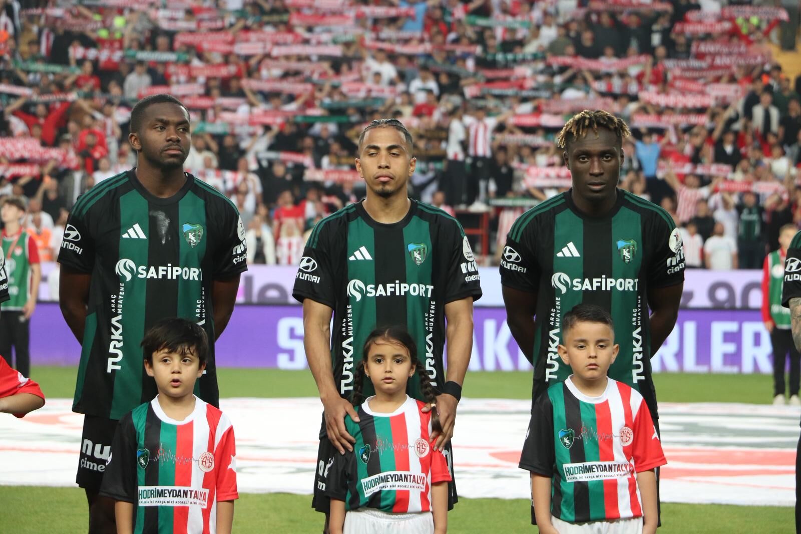Antalyaspor Kocaeli̇spor İlk Yari Golsüz (4)