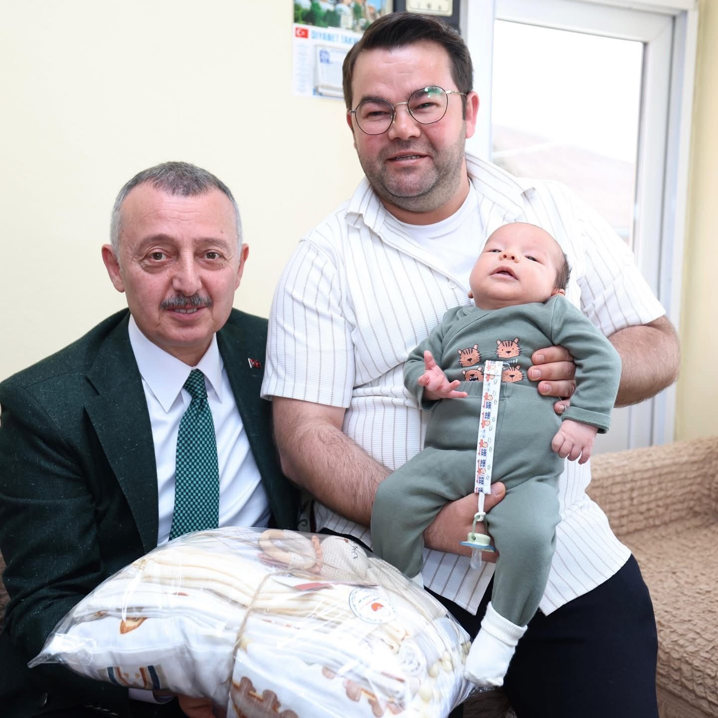 Büyükakın’dan Cavit Amca’yı Sevindiren Sürpriz (2) (1)
