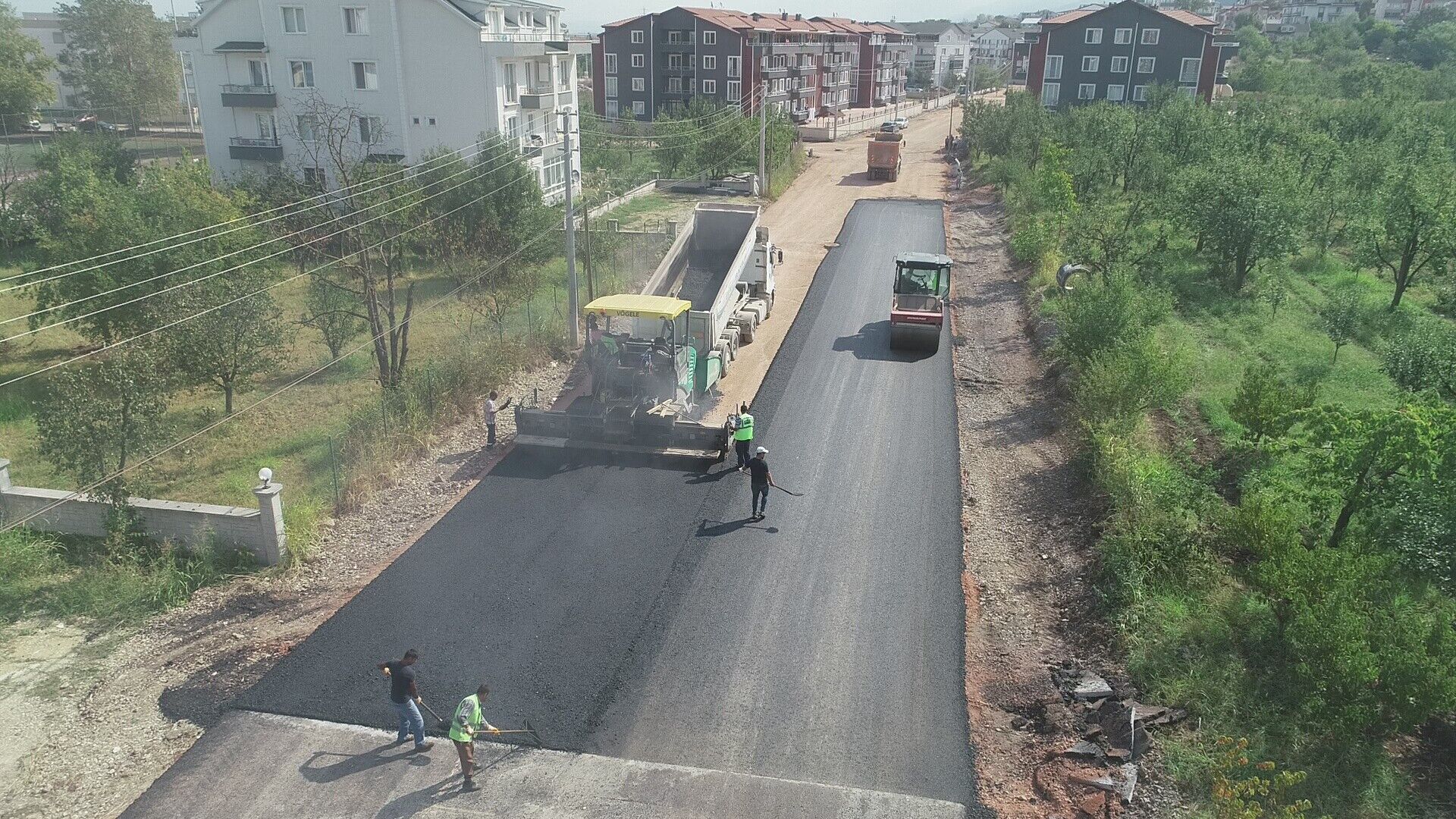 Büyükşehir, 3 Ilçede Yolları Iyileştirecek (4)