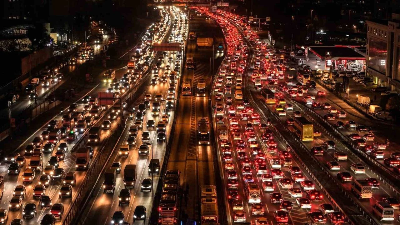 Cevizlibagda Trafik Yogunlugu Havadan Goruntulendi