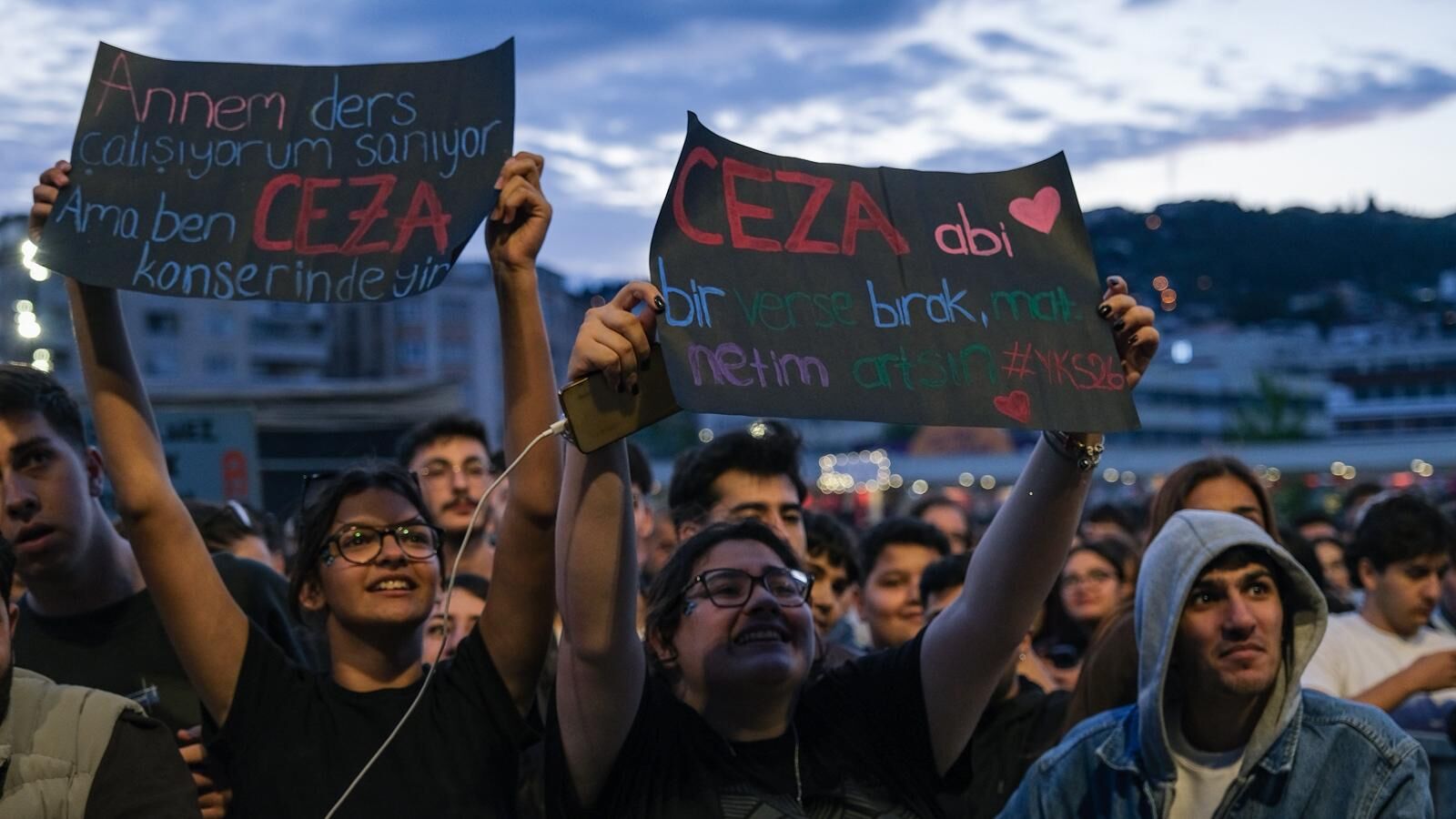 Ceza, Enfest Sahnesinde Hayranlarını Coşturdu (3)