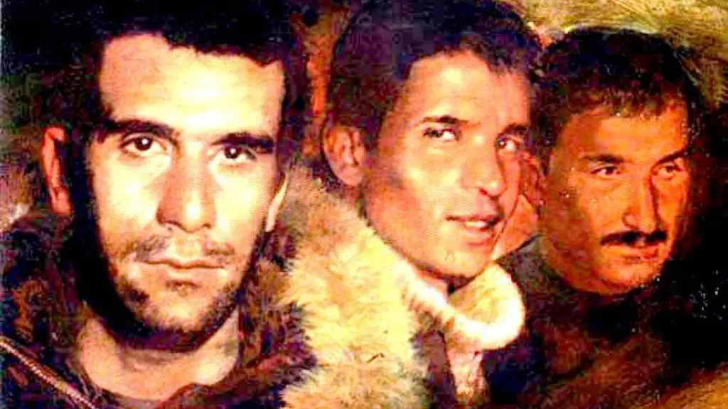 Deniz Gezmis Kimdir Deniz Gezmis In Siyasi Hayati Ve Yasami