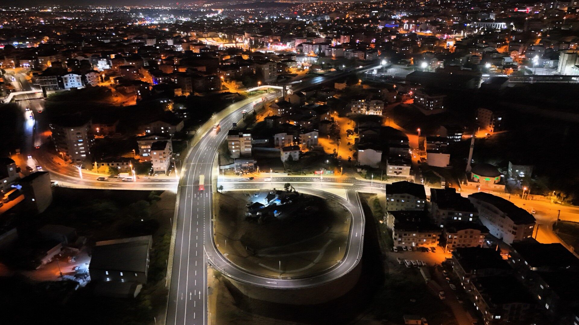 Dev Proje, Gece Görüntüsüyle De Göz Kamaştırıyor (2)