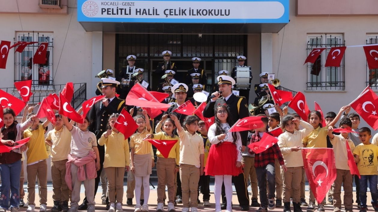 Gebze’de İlk Mektubum Mehmetçi̇ğe Projesi̇nde Duygusal Anlar (3)