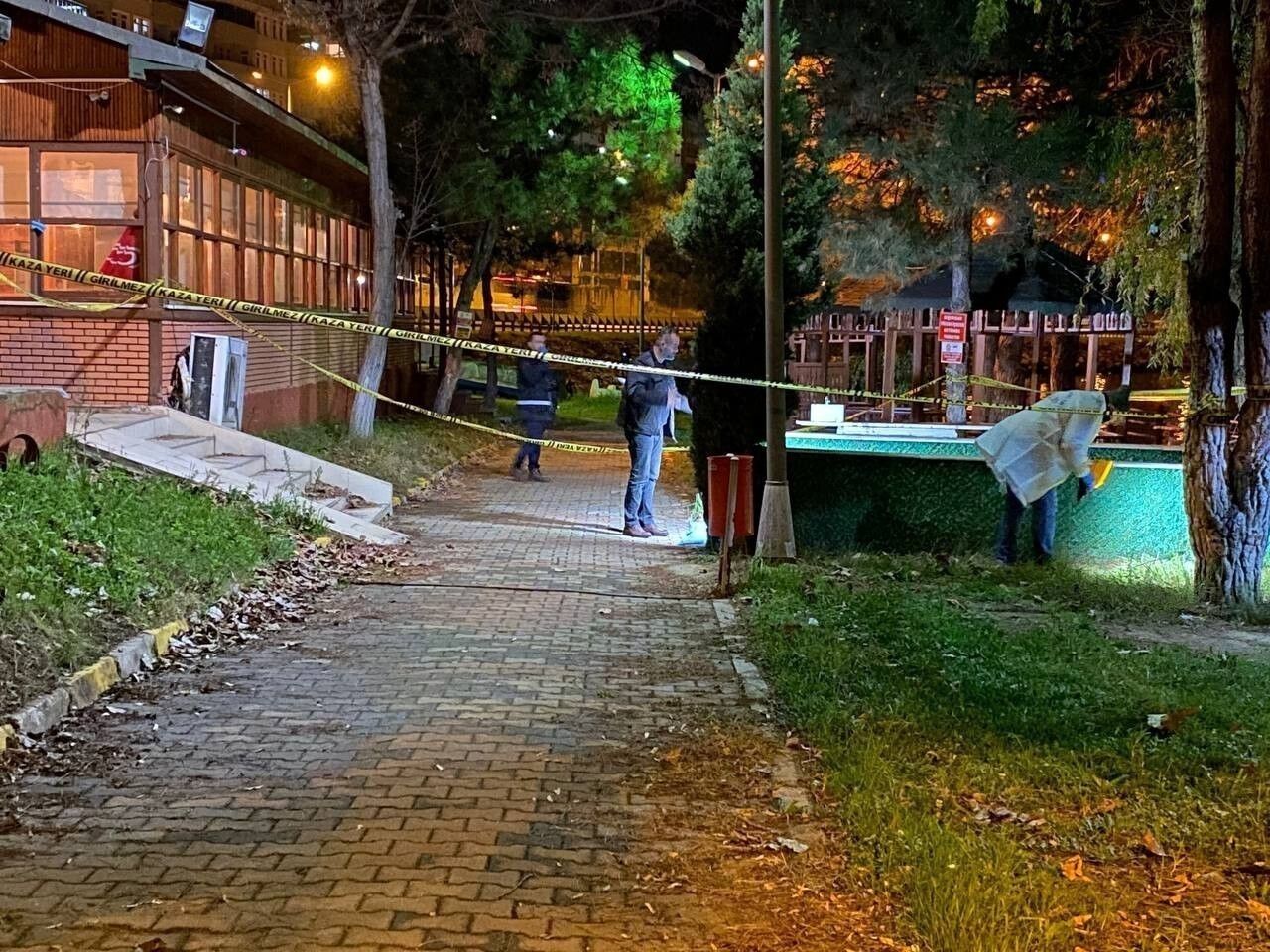 Gölcük’te Eşi̇ni̇ Öldüren Saniğin Cezasi Belli̇ Oldu! (4)