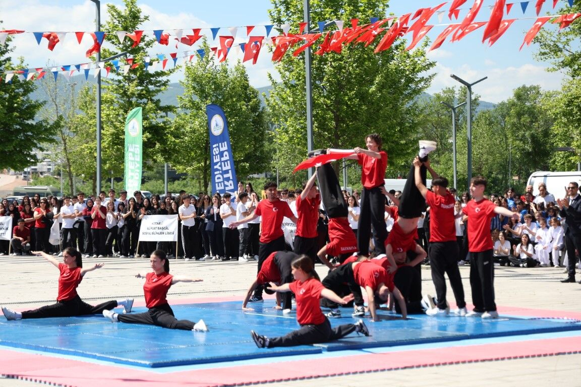 Kartepe’de 19 Mayıs Coşkusu (1)