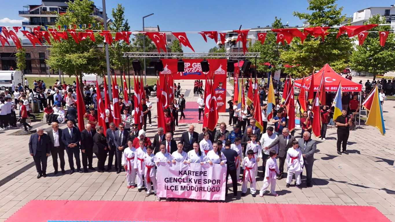 Kartepe’de 19 Mayıs Coşkusu (11)